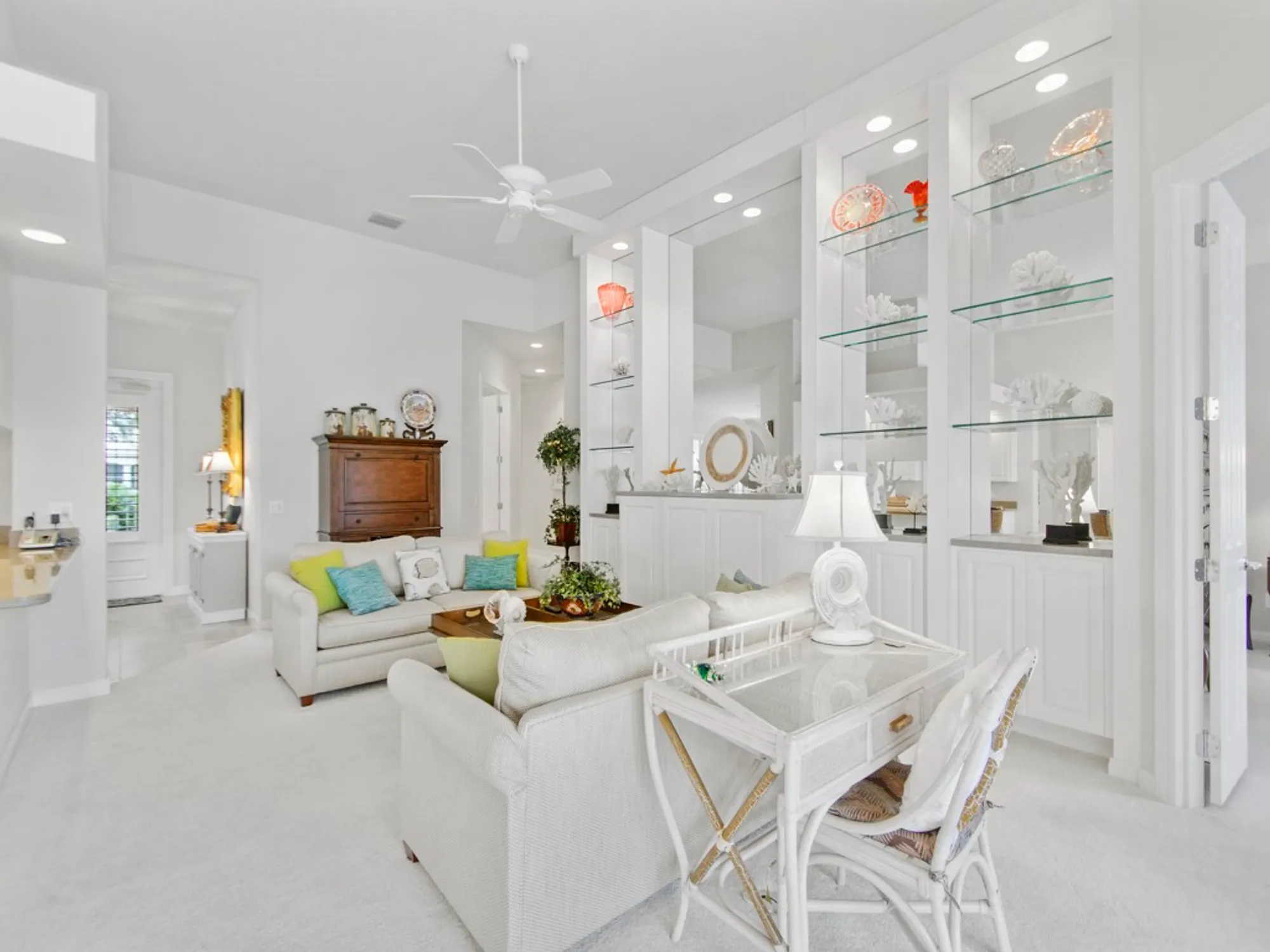 Property Slideshow image 13 of 35 | 5406 barbados sq, Vero Beach, FL, 32967