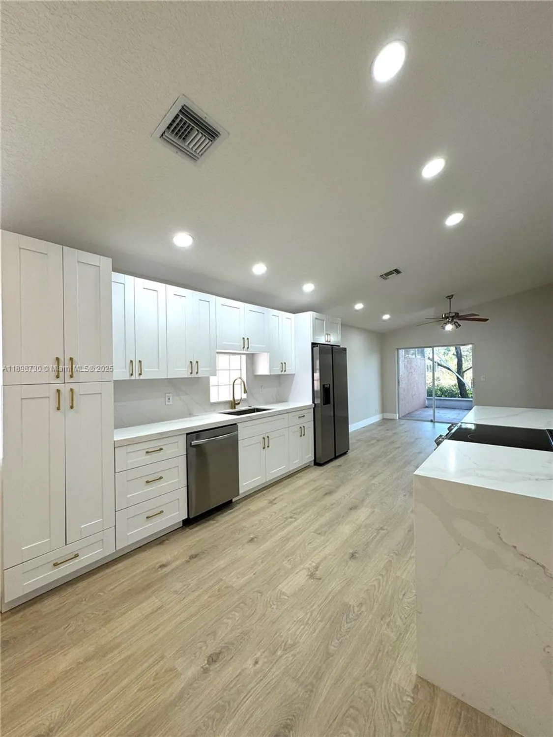 Property Slideshow image 10 of 18 | 7633 trapani ln, Boynton Beach, FL, 33472