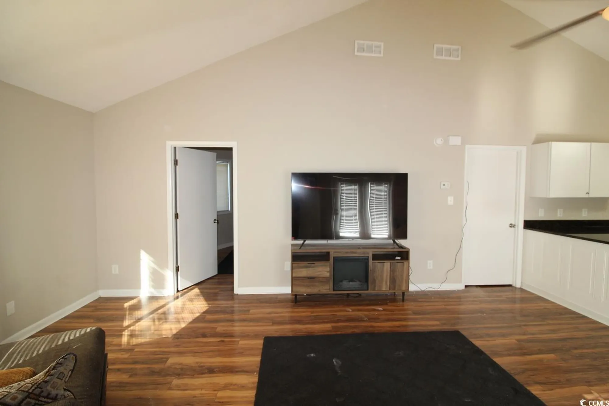 Property Slideshow image 7 of 31 | 512 tree top ln, Myrtle Beach, SC, 29588