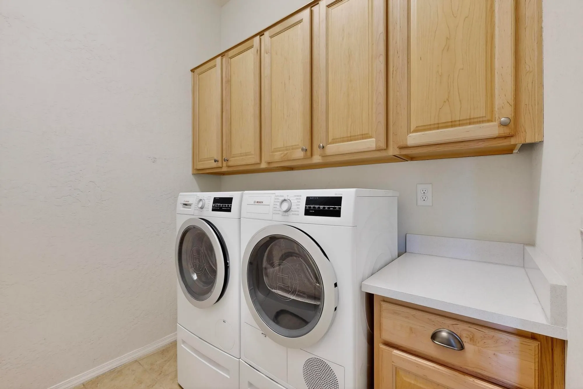 Property Slideshow image 19 of 51 | 2305 bates well ln, Albuquerque, NM, 87120