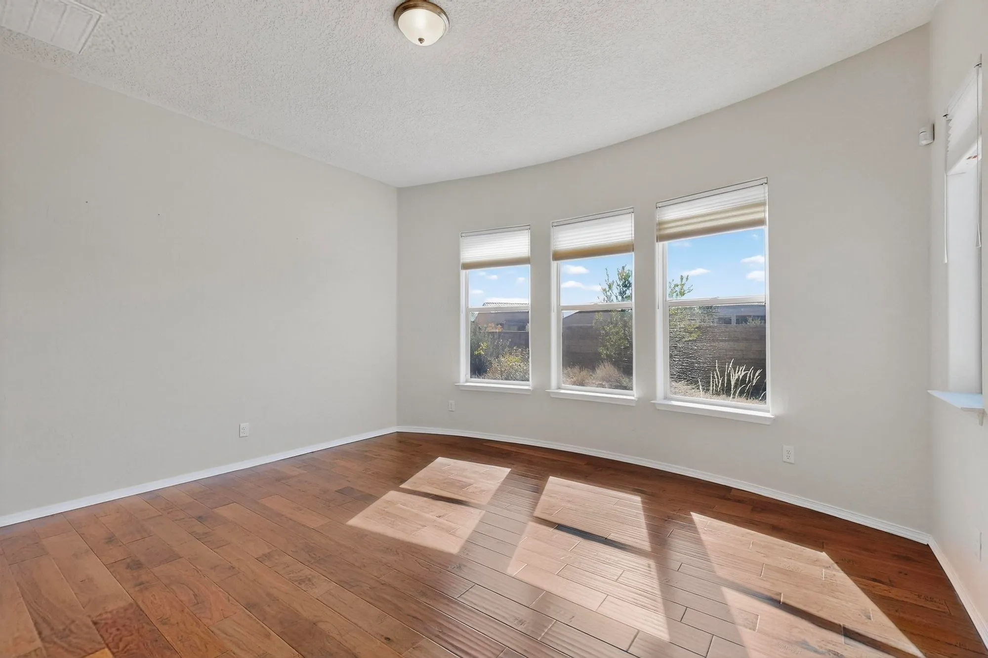 Property Slideshow image 29 of 51 | 2305 bates well ln, Albuquerque, NM, 87120