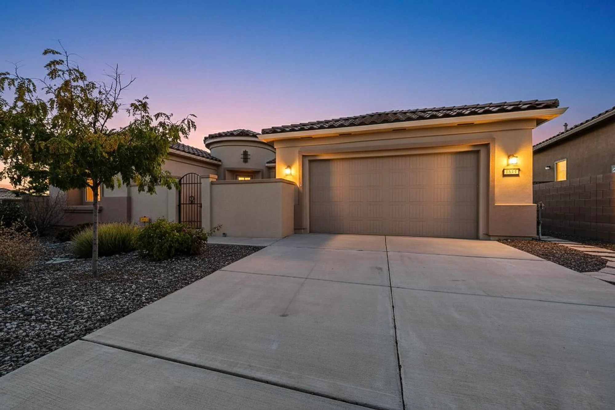 Property Slideshow image 2 of 51 | 2305 bates well ln, Albuquerque, NM, 87120