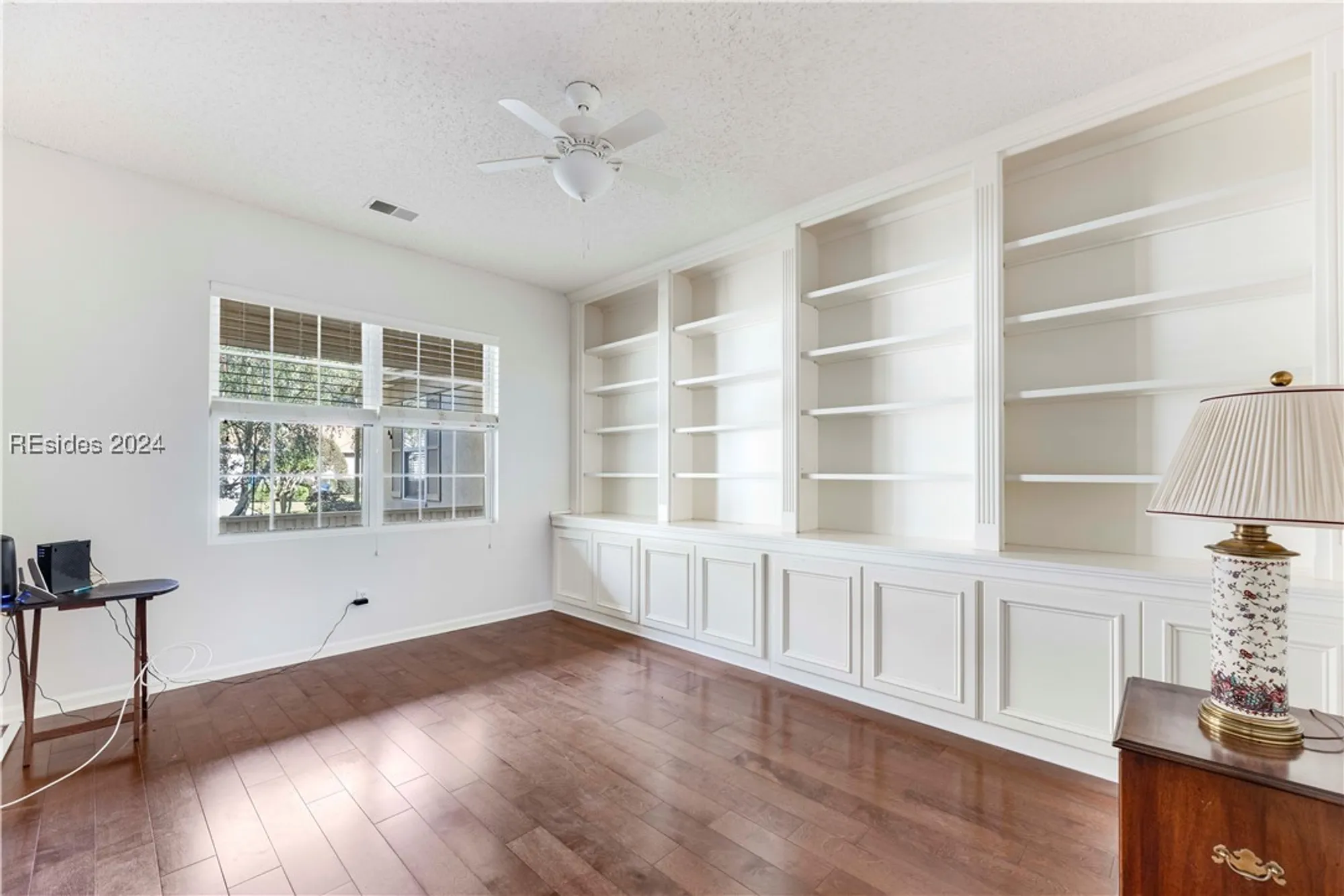 Property Slideshow image 10 of 36 | 184 hampton cir, Bluffton, SC, 29909