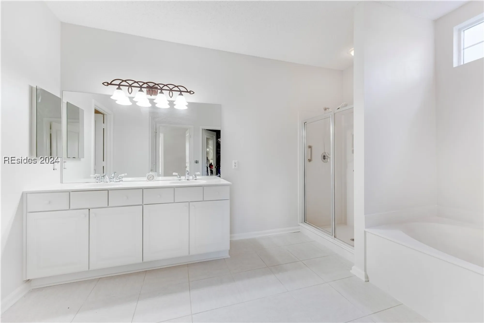 Property Slideshow image 24 of 36 | 184 hampton cir, Bluffton, SC, 29909