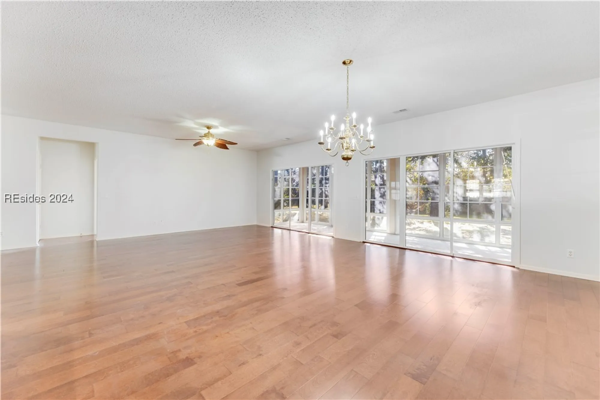 Property Slideshow image 20 of 36 | 184 hampton cir, Bluffton, SC, 29909