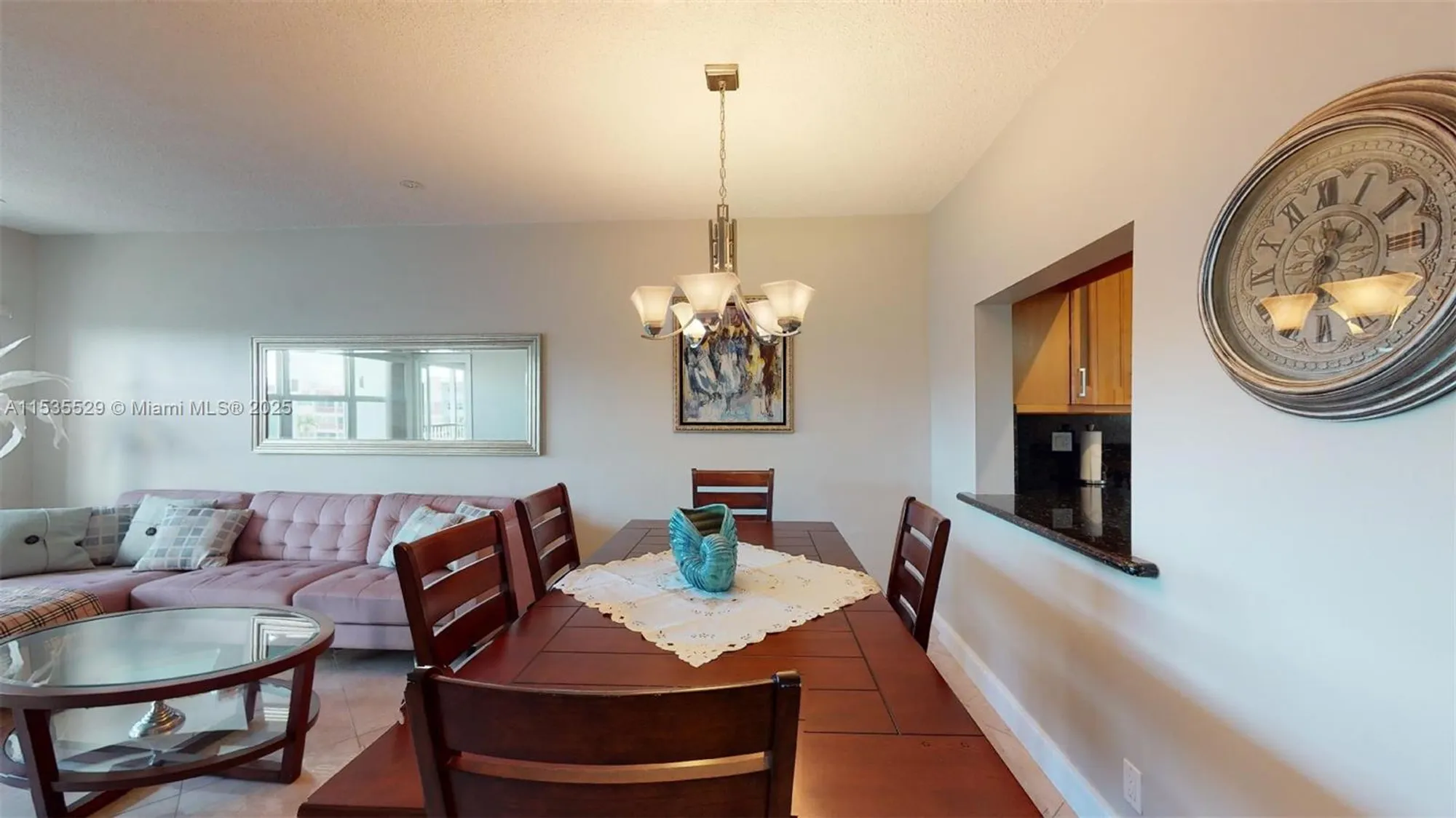 Property Slideshow image 14 of 36 | 329 se 3rd st 402p, Hallandale Beach, FL, 33009