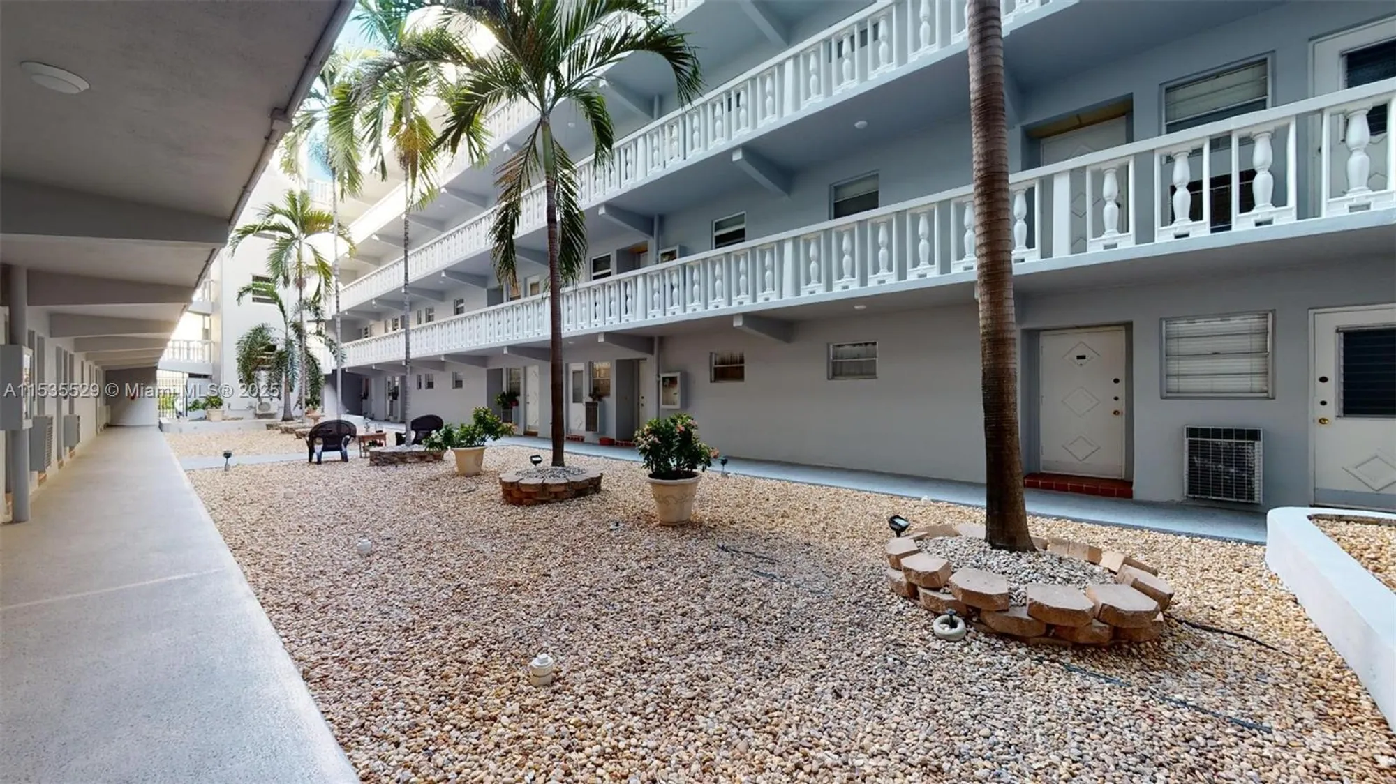 Property Slideshow image 22 of 36 | 329 se 3rd st 402p, Hallandale Beach, FL, 33009