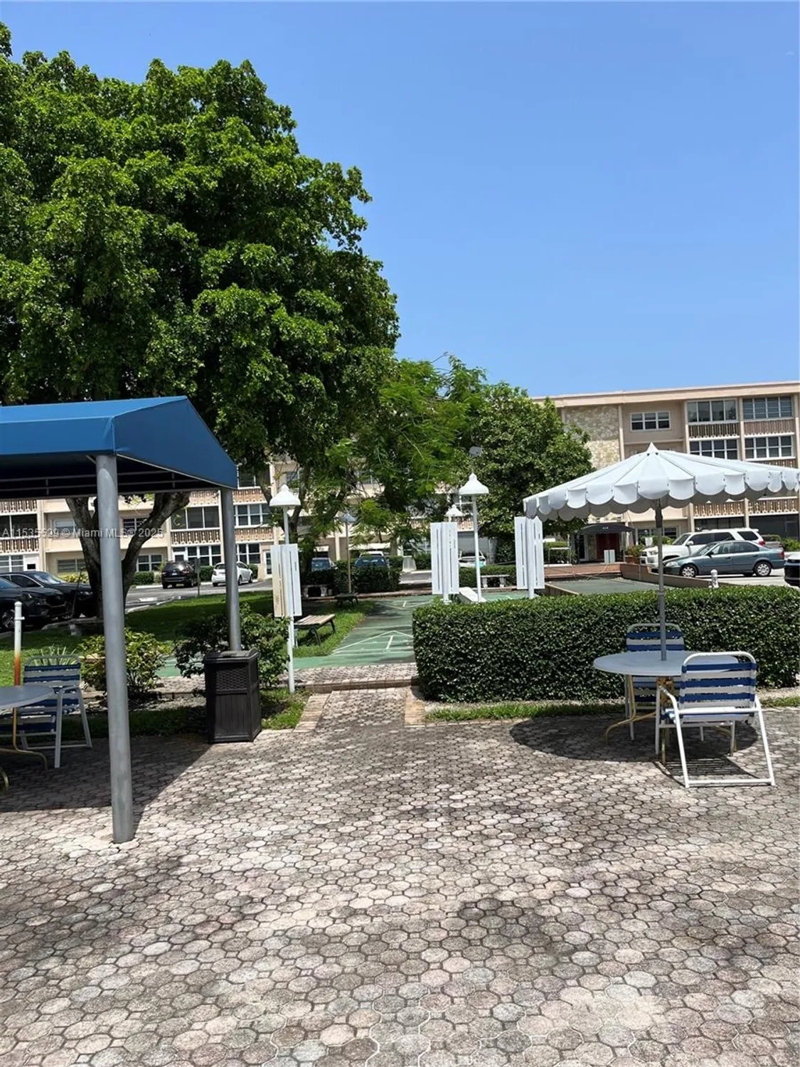 Property Slideshow image 33 of 36 | 329 se 3rd st 402p, Hallandale Beach, FL, 33009