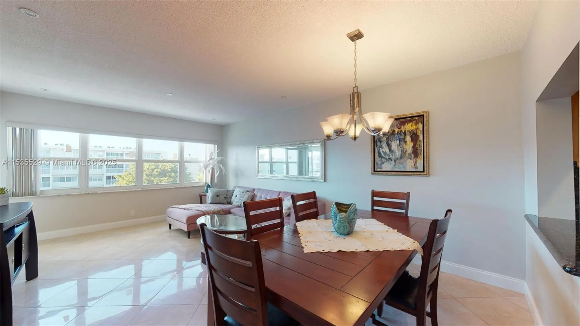 Property Slideshow image 6 of 36 | 329 se 3rd st 402p, Hallandale Beach, FL, 33009