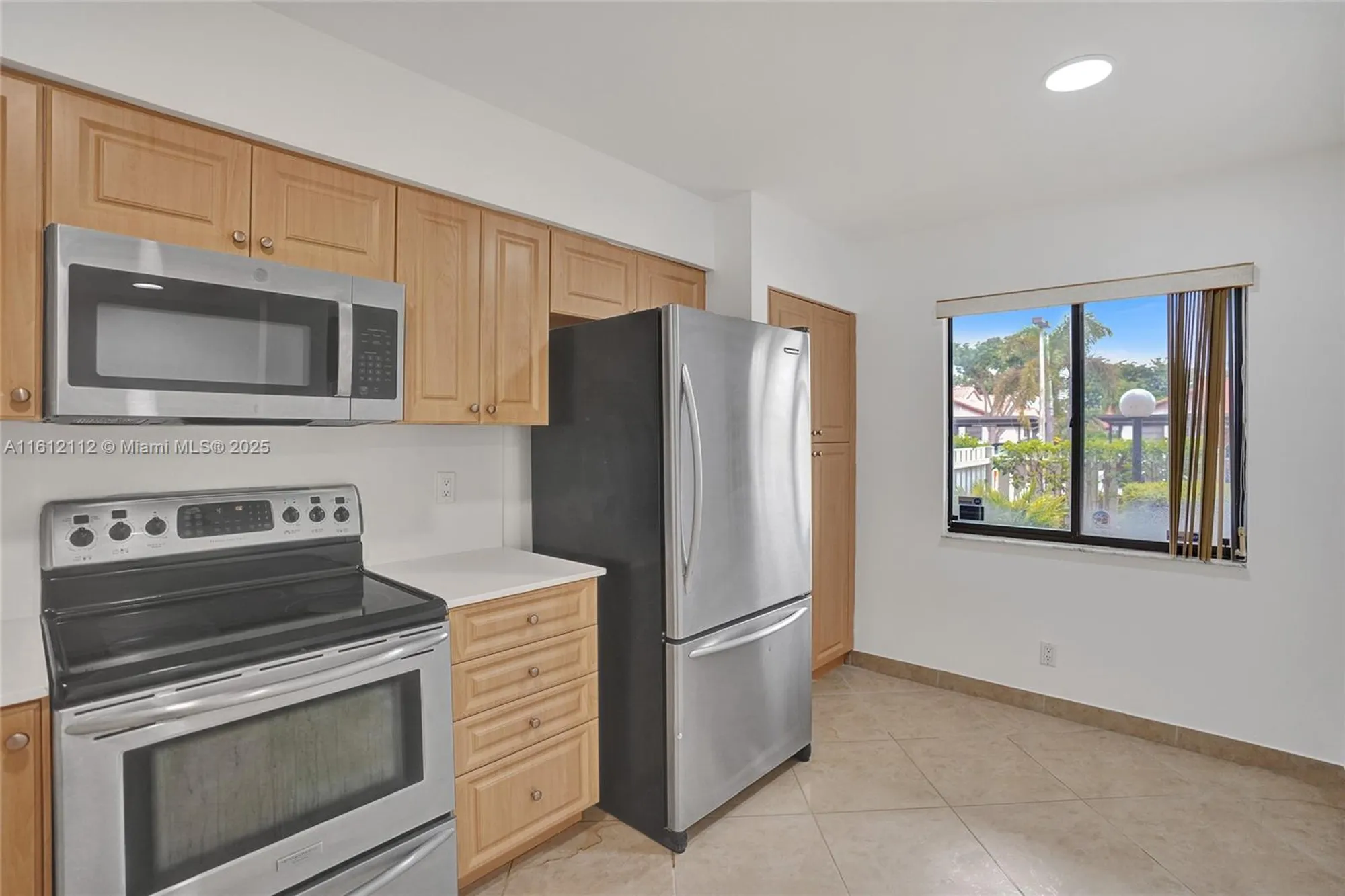 Property Slideshow image 12 of 38 | 6241 pointe regal cir 103, Delray Beach, FL, 33484