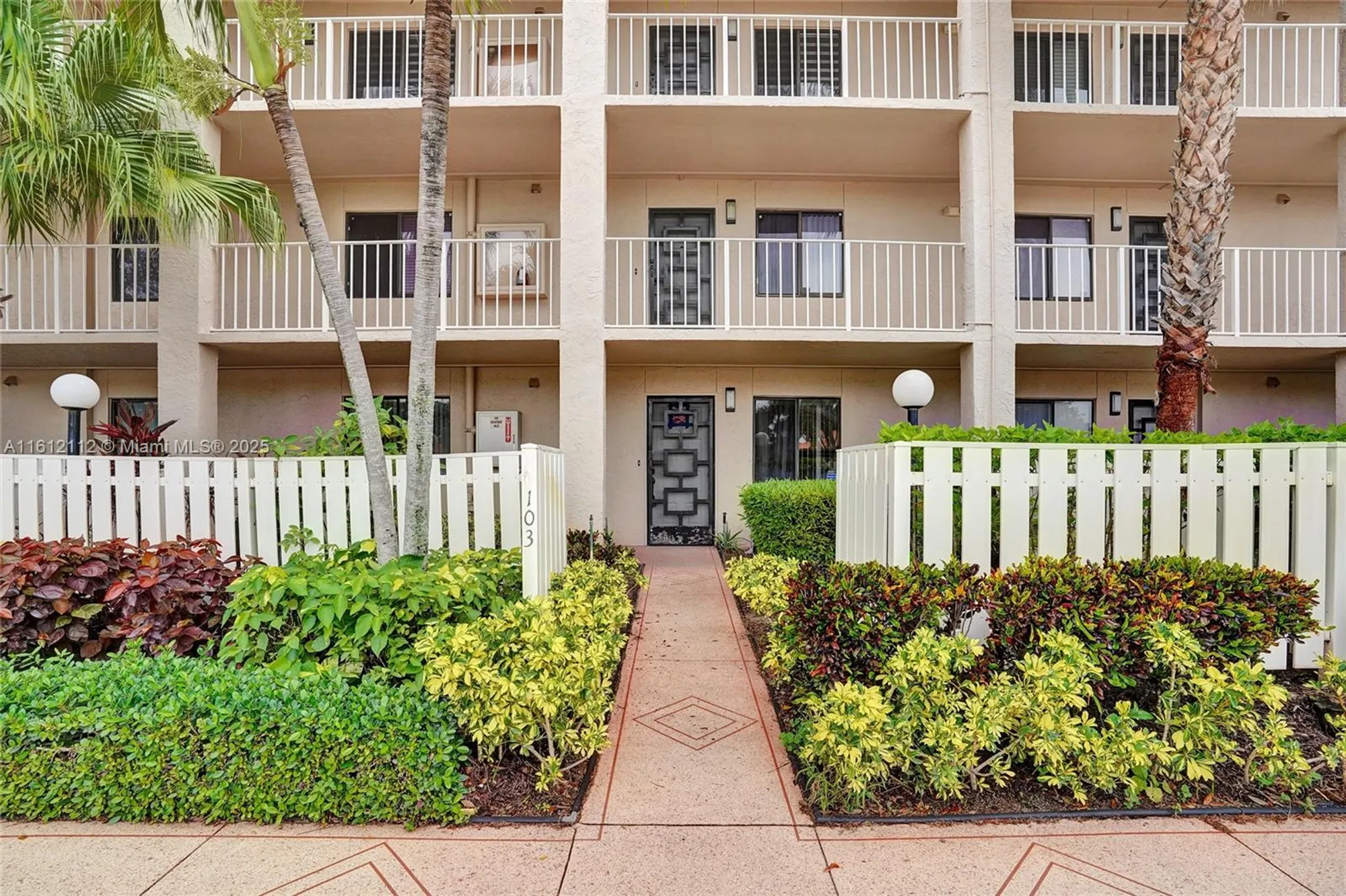 Property Slideshow image 2 of 38 | 6241 pointe regal cir 103, Delray Beach, FL, 33484