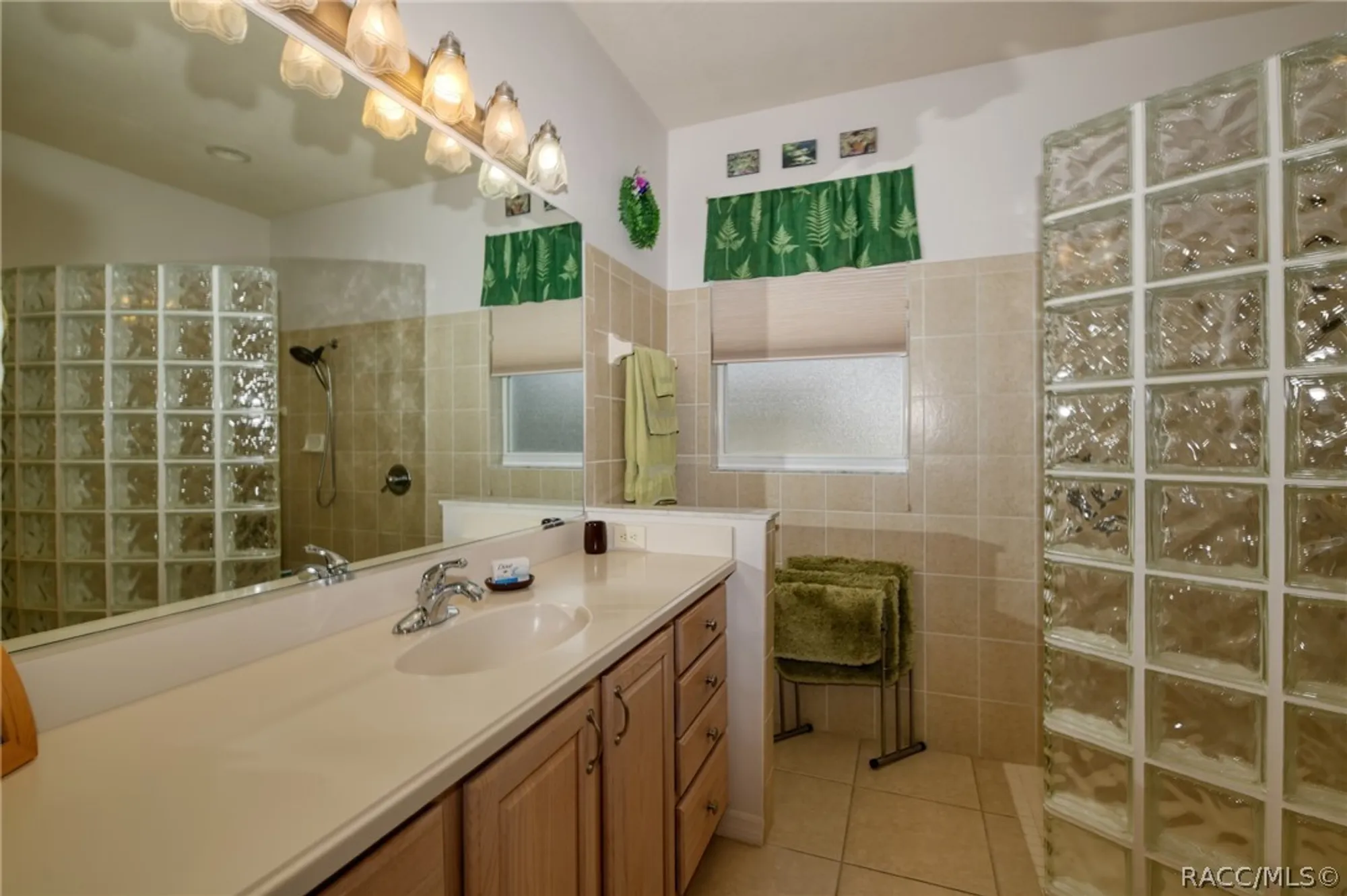 Property Slideshow image 14 of 63 | 1112 w diamond shore loop # 45, Hernando, FL, 34442