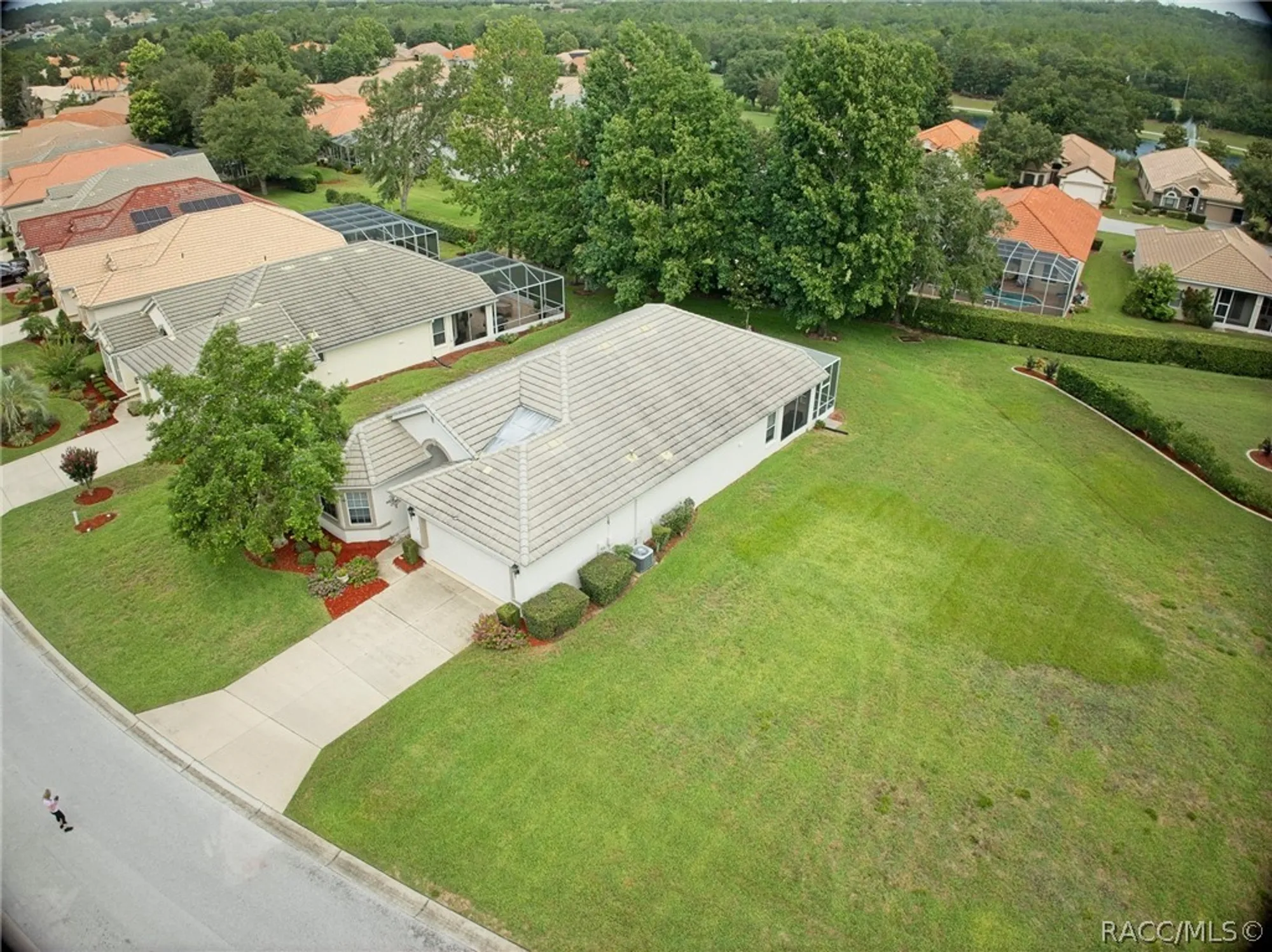 Property Slideshow image 45 of 63 | 1112 w diamond shore loop # 45, Hernando, FL, 34442