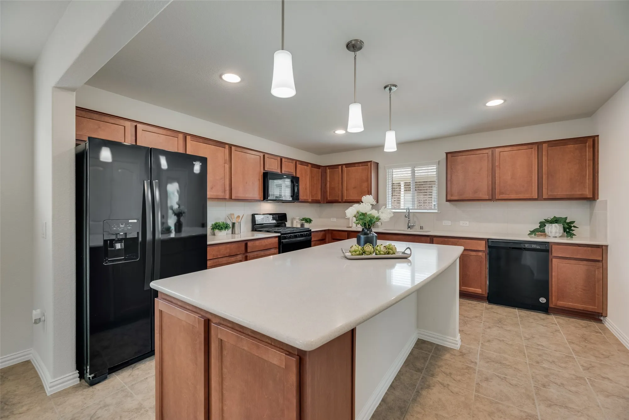 Property Slideshow image 14 of 32 | 816 hidden eddy dr, Mckinney, TX, 75071