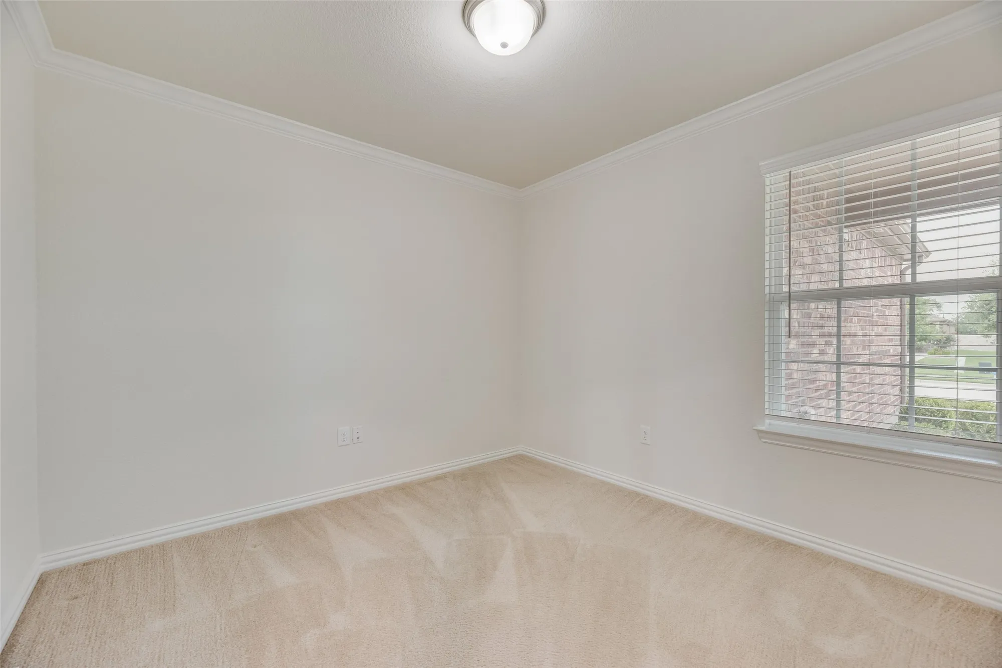 Property Slideshow image 21 of 32 | 816 hidden eddy dr, Mckinney, TX, 75071