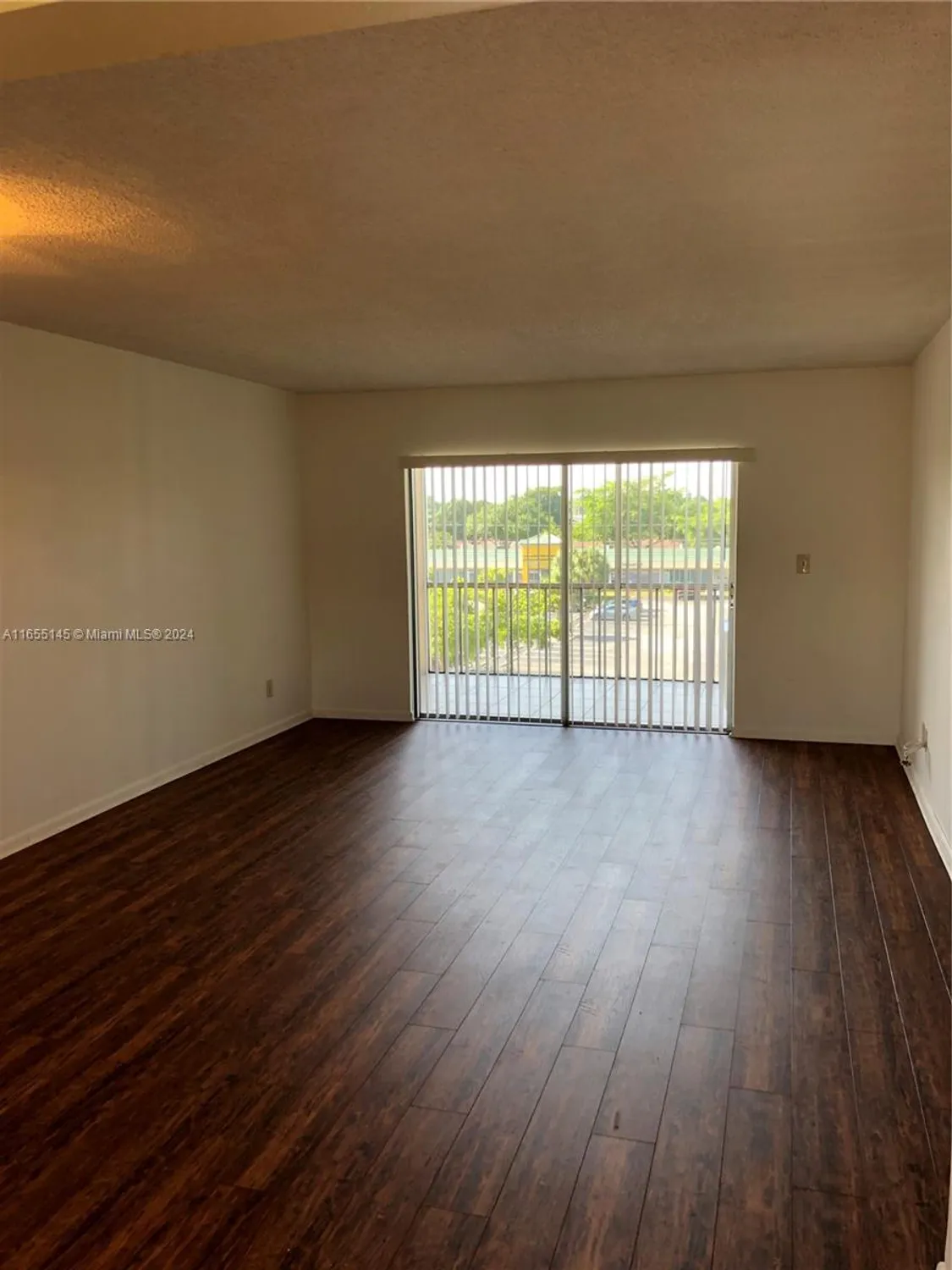 Property Slideshow image 1 of 4 | 1000 country club dr apt 404, Margate, FL, 33063