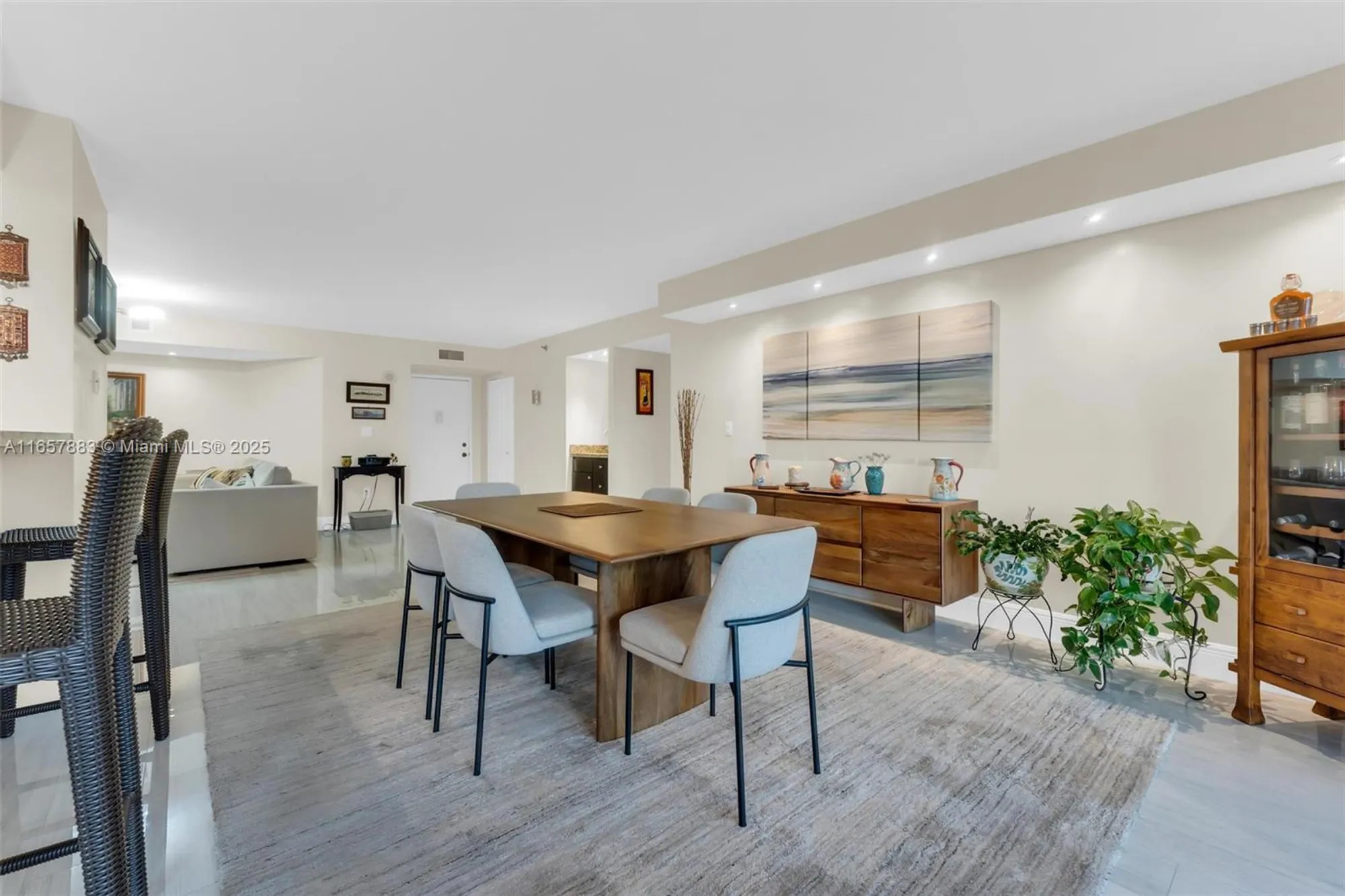 Property Slideshow image 12 of 77 | 1201 s ocean dr 1206s, Hollywood, FL, 33019