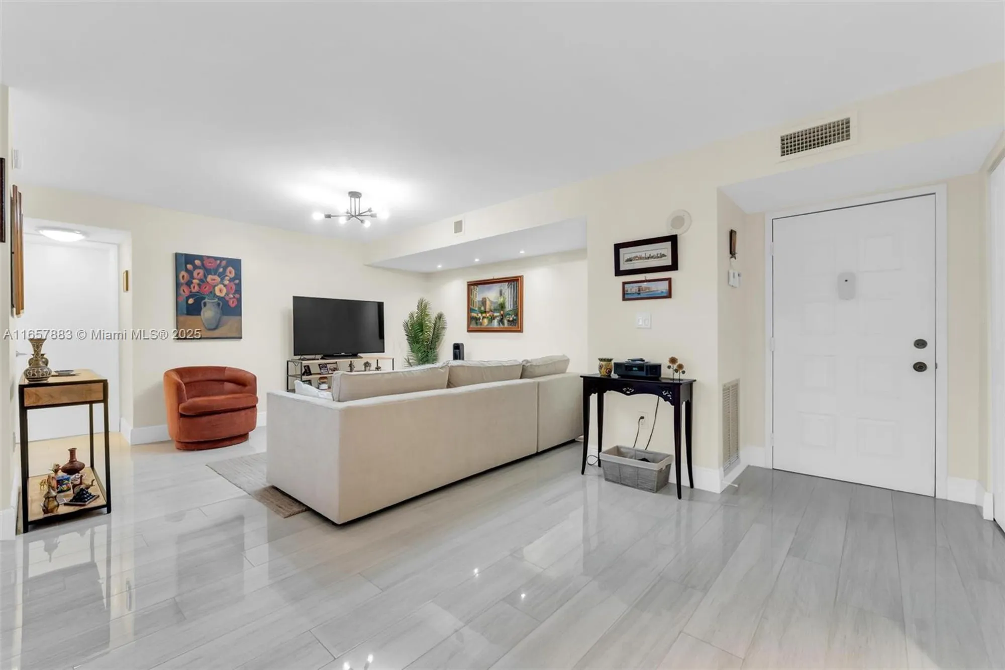 Property Slideshow image 34 of 77 | 1201 s ocean dr 1206s, Hollywood, FL, 33019