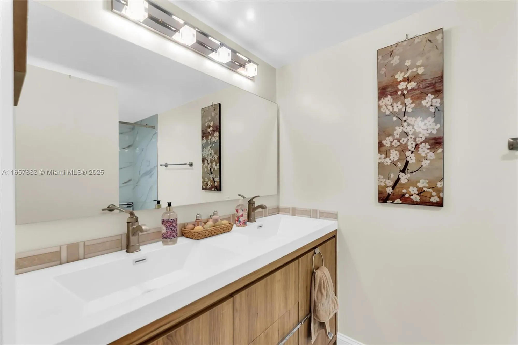 Property Slideshow image 44 of 77 | 1201 s ocean dr 1206s, Hollywood, FL, 33019