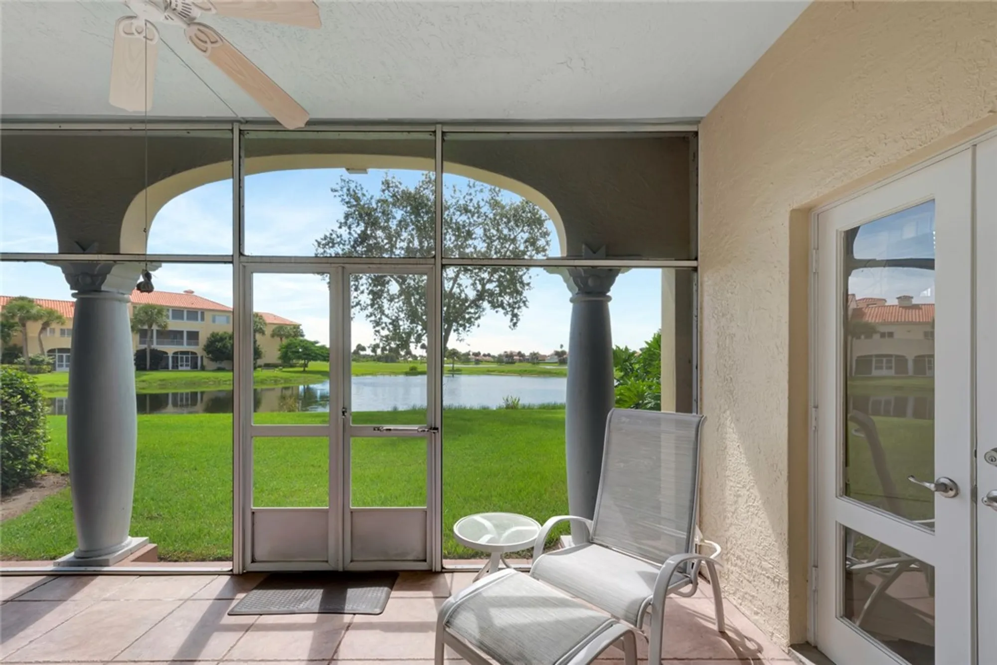Property Slideshow image 10 of 36 | 5065 harmony cir 105, Vero Beach, FL, 32967
