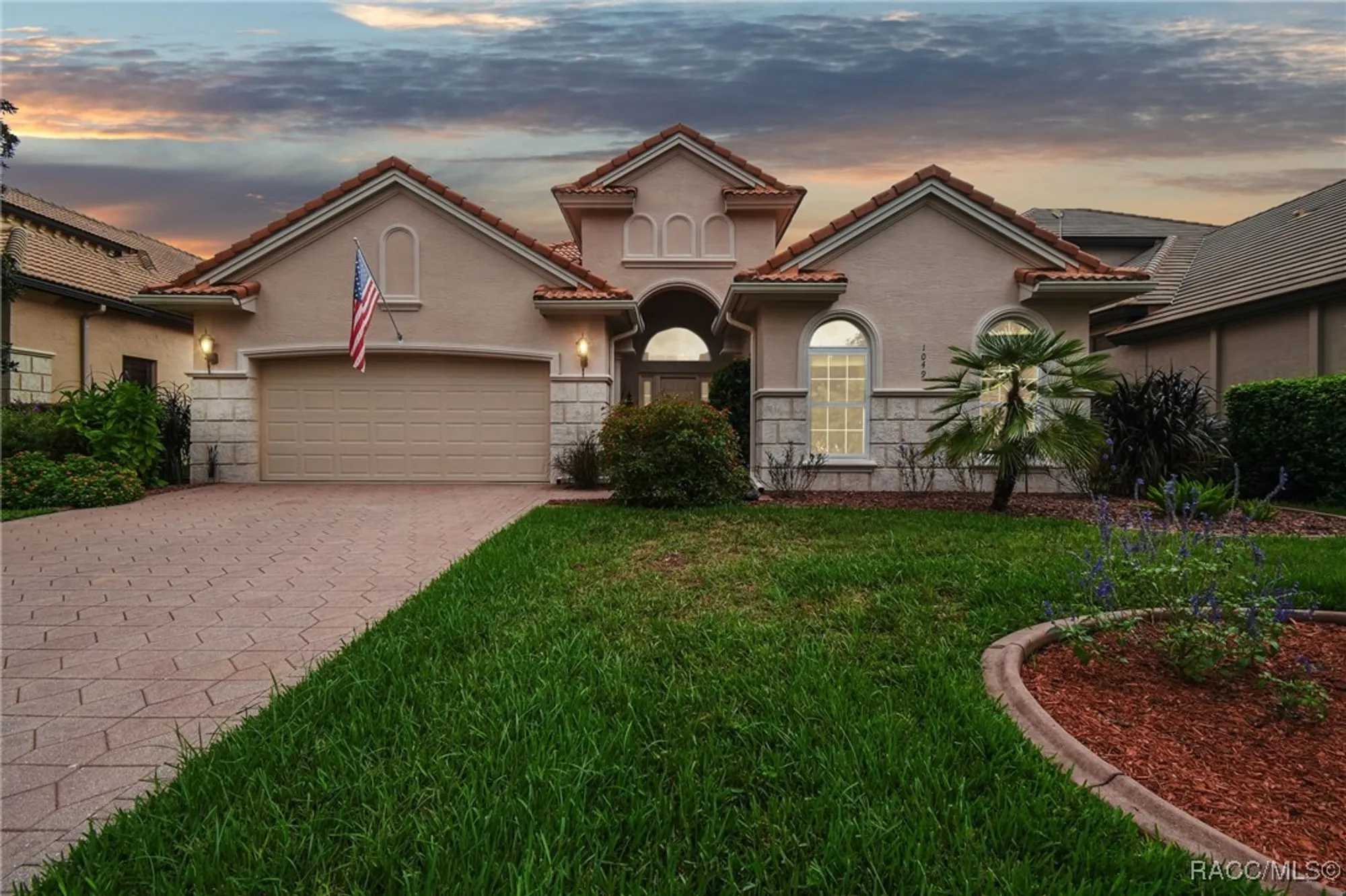 Property Slideshow image 1 of 83 | 1049 w lake valley ct, Hernando, FL, 34442