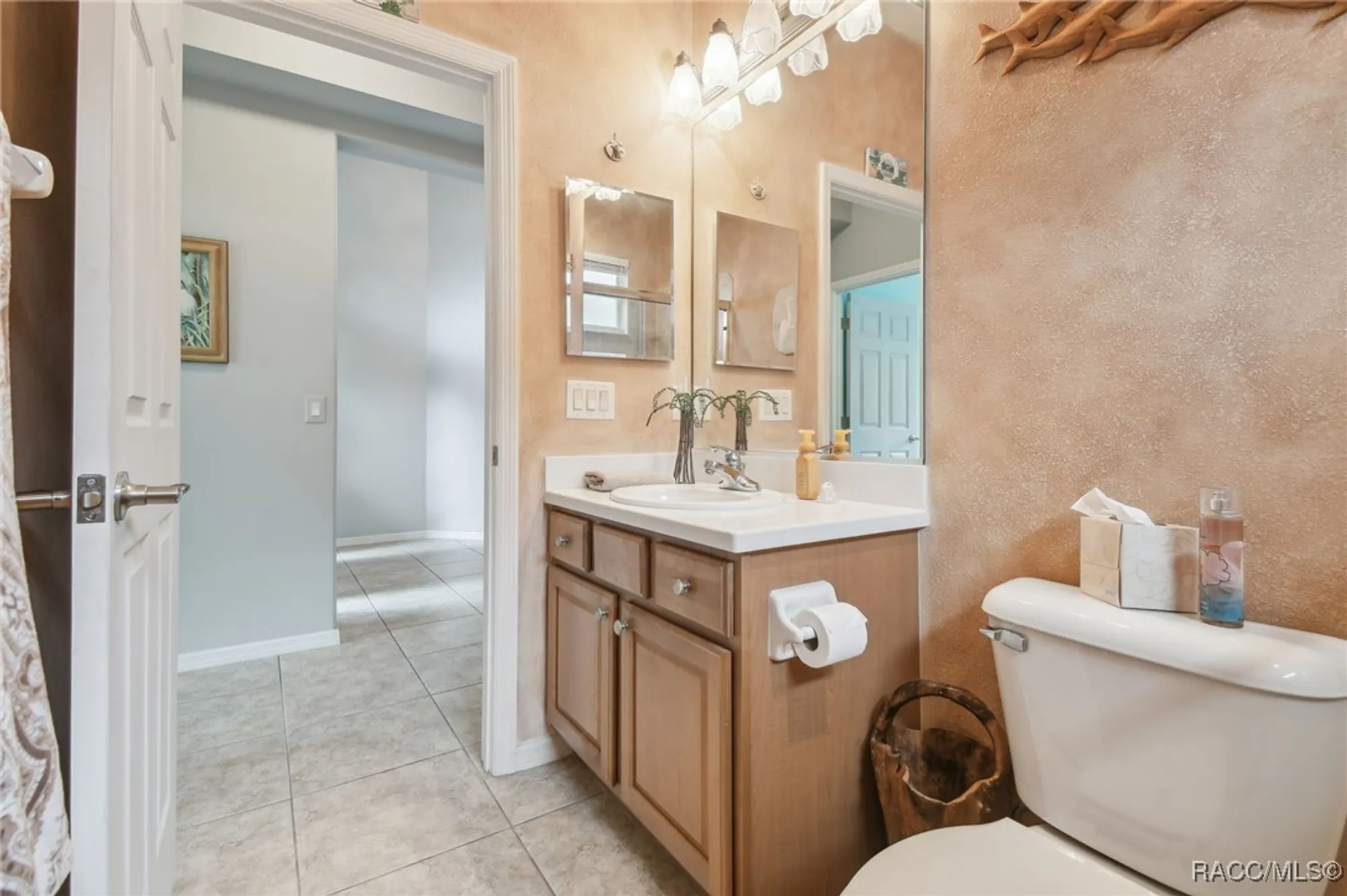 Property Slideshow image 13 of 83 | 1049 w lake valley ct, Hernando, FL, 34442