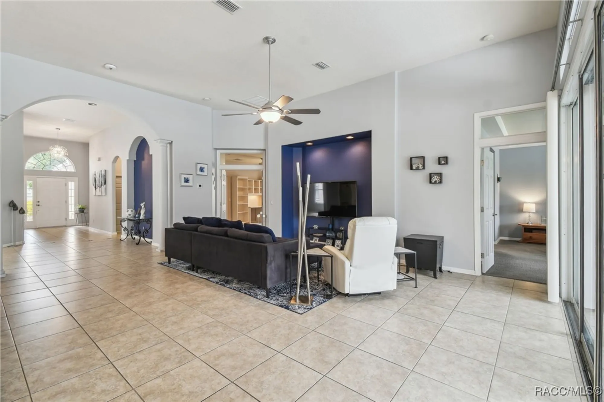Property Slideshow image 28 of 83 | 1049 w lake valley ct, Hernando, FL, 34442