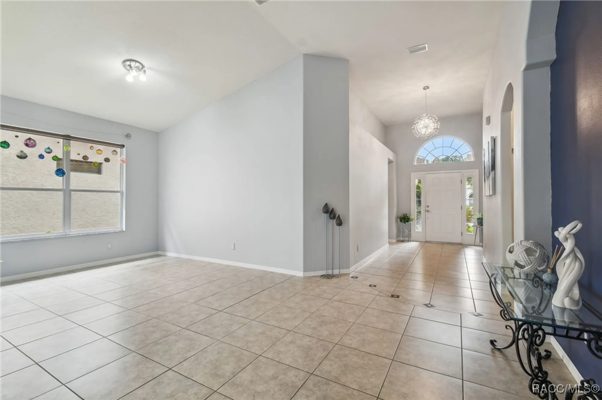 Property Slideshow image 21 of 83 | 1049 w lake valley ct, Hernando, FL, 34442
