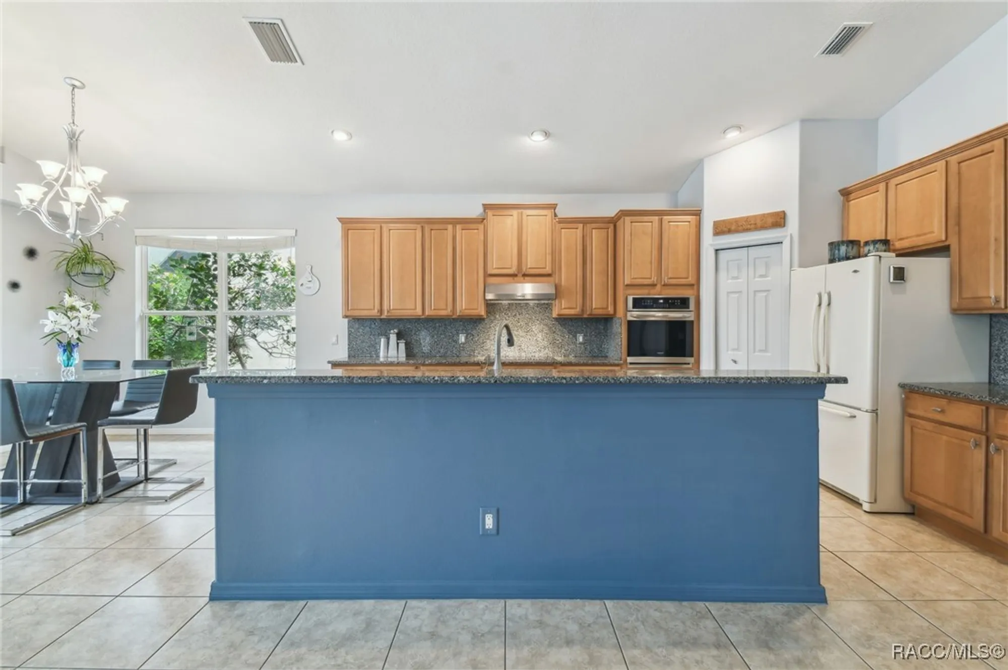 Property Slideshow image 31 of 83 | 1049 w lake valley ct, Hernando, FL, 34442