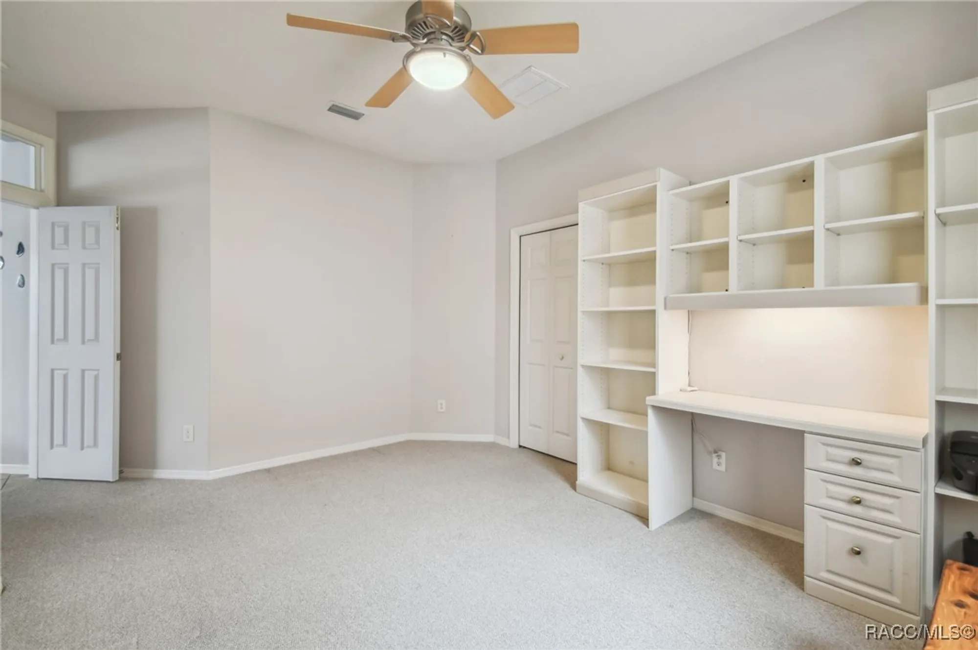 Property Slideshow image 45 of 83 | 1049 w lake valley ct, Hernando, FL, 34442