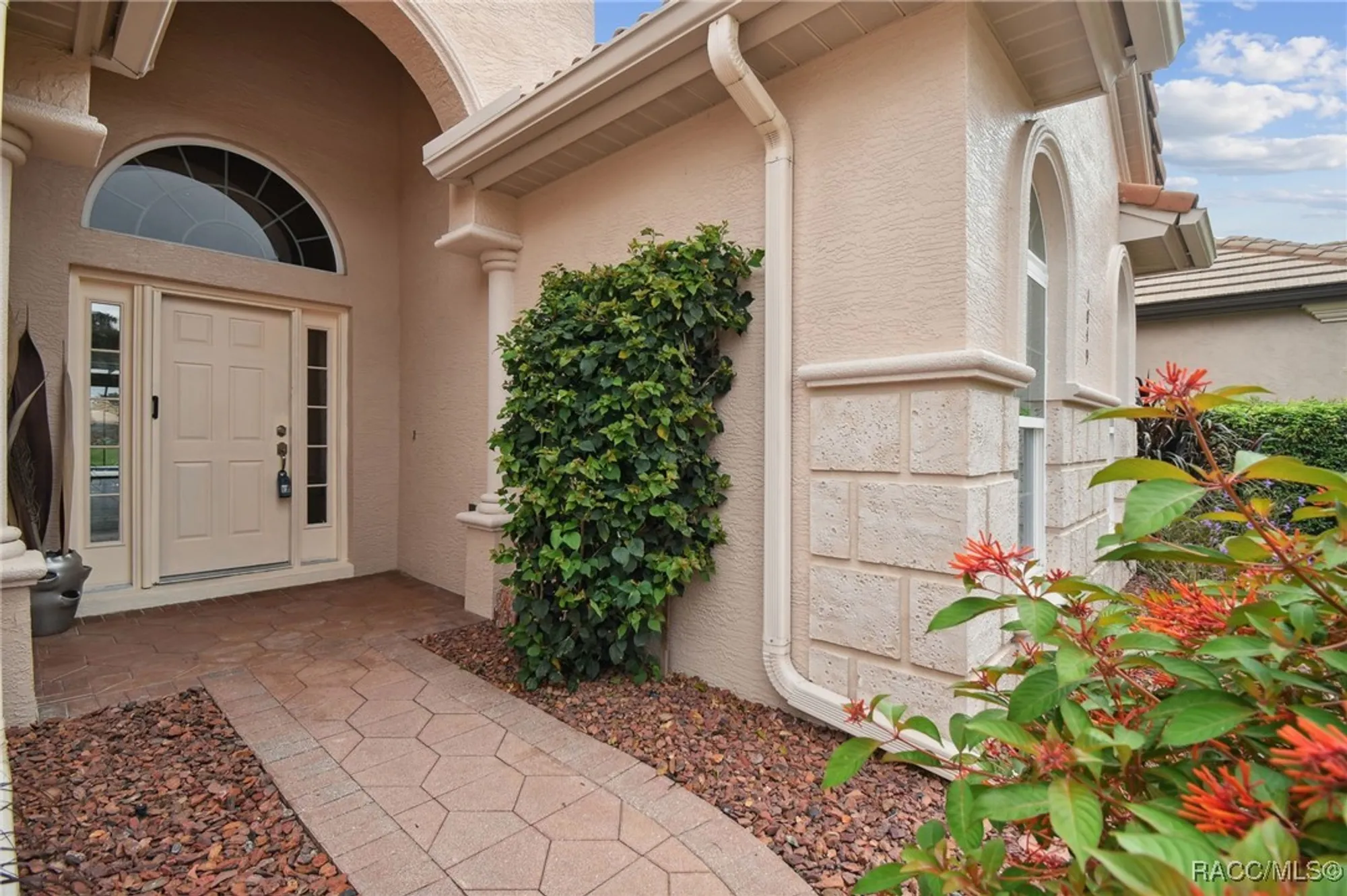 Property Slideshow image 6 of 83 | 1049 w lake valley ct, Hernando, FL, 34442