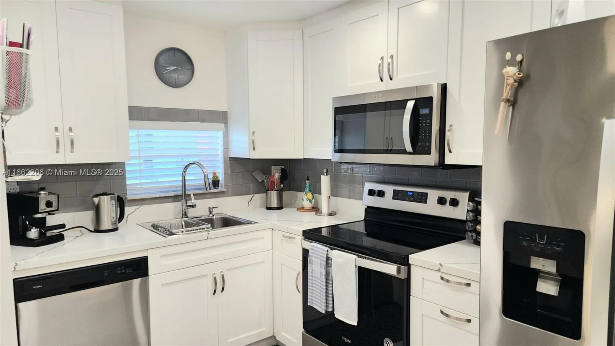 Property Slideshow image 10 of 32 | 8930 s hollybrook blvd apt 106, Pembroke Pines, FL, 33025