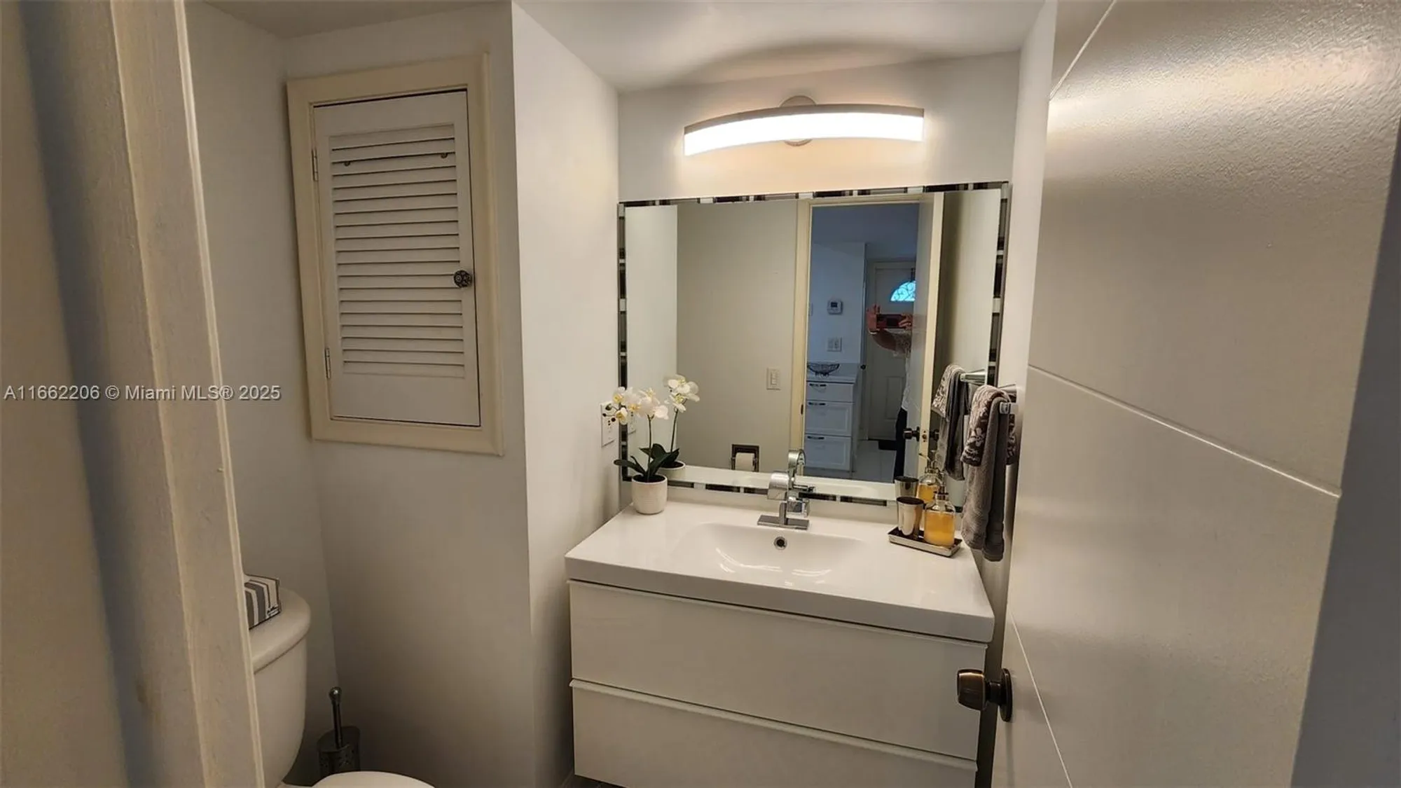 Property Slideshow image 12 of 32 | 8930 s hollybrook blvd apt 106, Pembroke Pines, FL, 33025