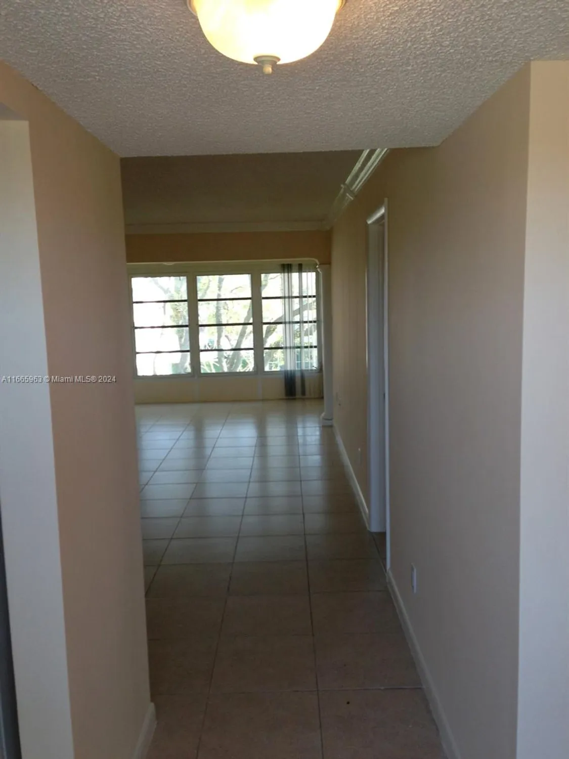 Property Slideshow image 4 of 9 | 6001 nw 61st ave apt 308, Tamarac, FL, 33319