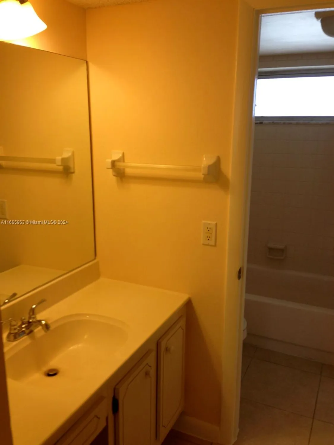 Property Slideshow image 8 of 9 | 6001 nw 61st ave apt 308, Tamarac, FL, 33319