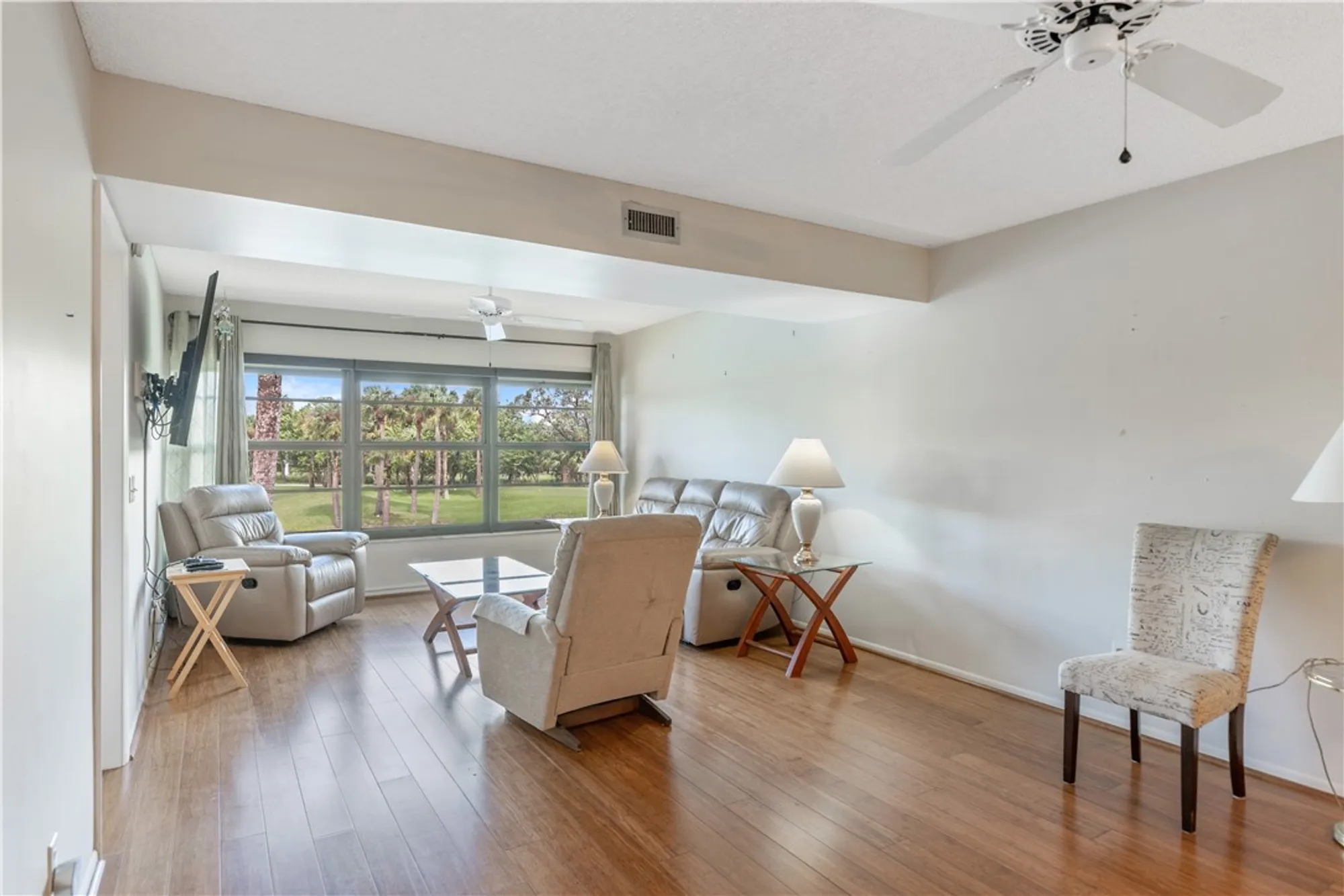 Property Slideshow image 6 of 31 | 21 plantation dr apt 205, Vero Beach, FL, 32966
