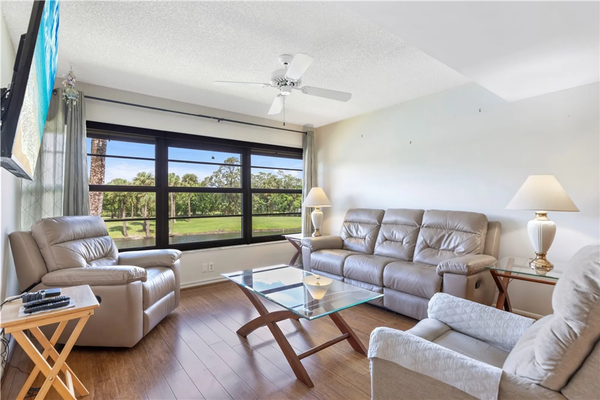 Property Slideshow image 7 of 31 | 21 plantation dr apt 205, Vero Beach, FL, 32966