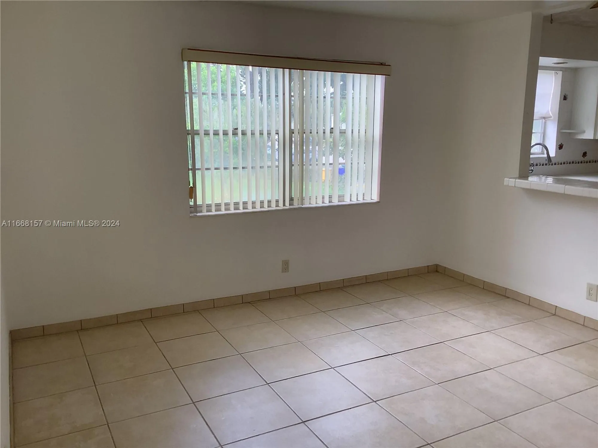Property Slideshow image 13 of 27 | 60 windsor c # 60, West Palm Beach, FL, 33417