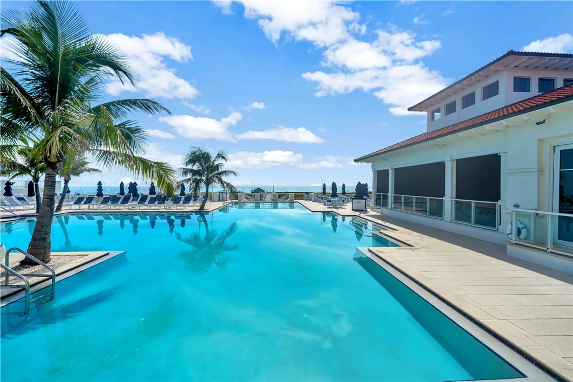 Property Slideshow image 35 of 36 | 4878 s harbor dr 301, Vero Beach, FL, 32967