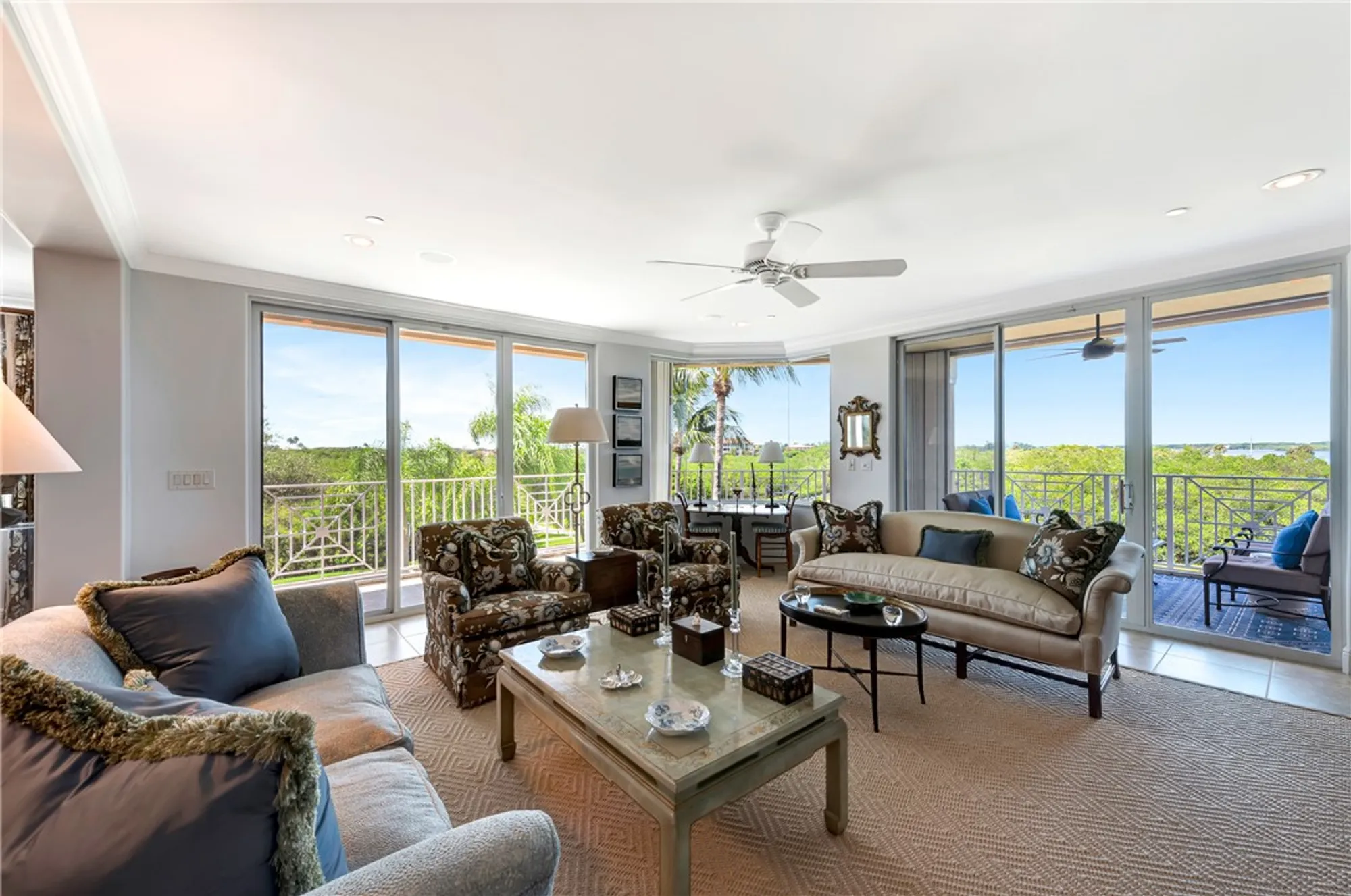 Property Slideshow image 8 of 36 | 4878 s harbor dr 301, Vero Beach, FL, 32967