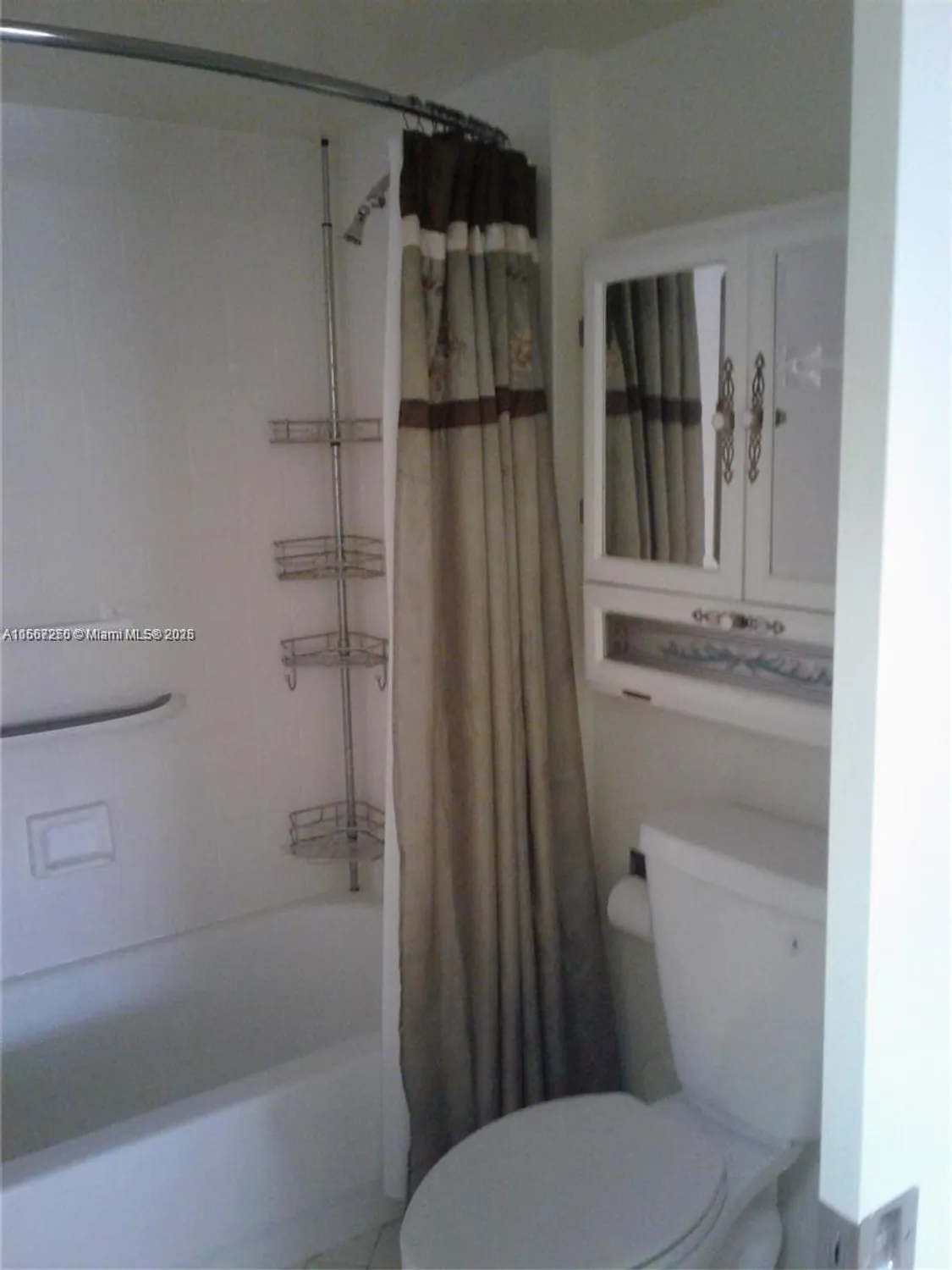 Property Slideshow image 14 of 30 | 701 sw 142nd ave 104s, Pembroke Pines, FL, 33027