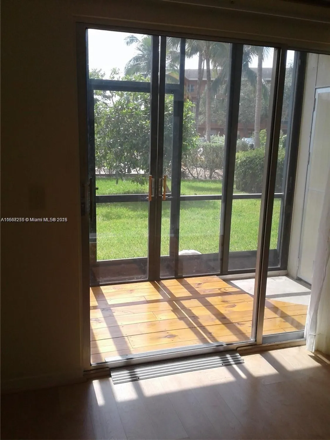Property Slideshow image 19 of 30 | 701 sw 142nd ave 104s, Pembroke Pines, FL, 33027