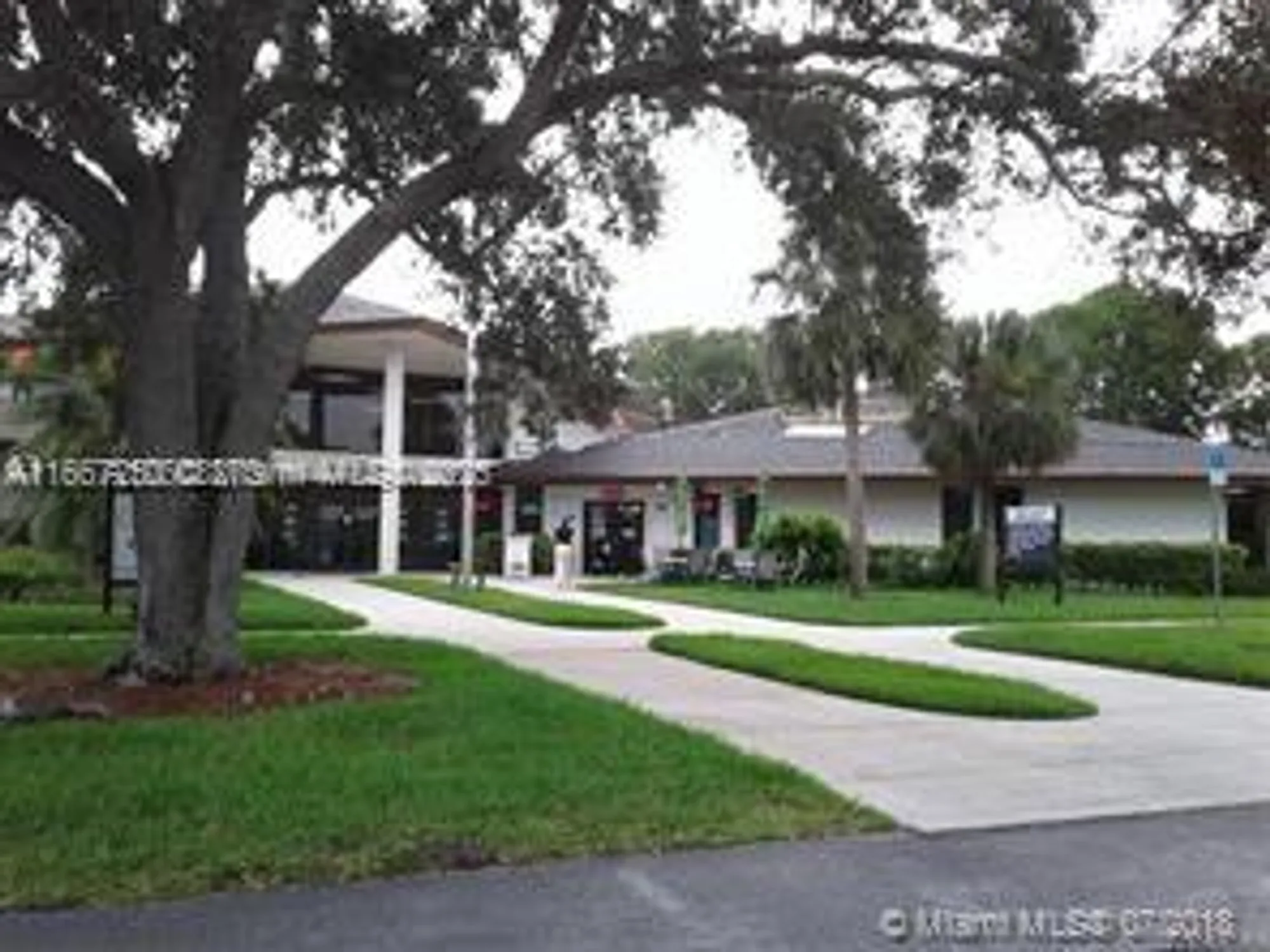 Property Slideshow image 26 of 30 | 701 sw 142nd ave 104s, Pembroke Pines, FL, 33027