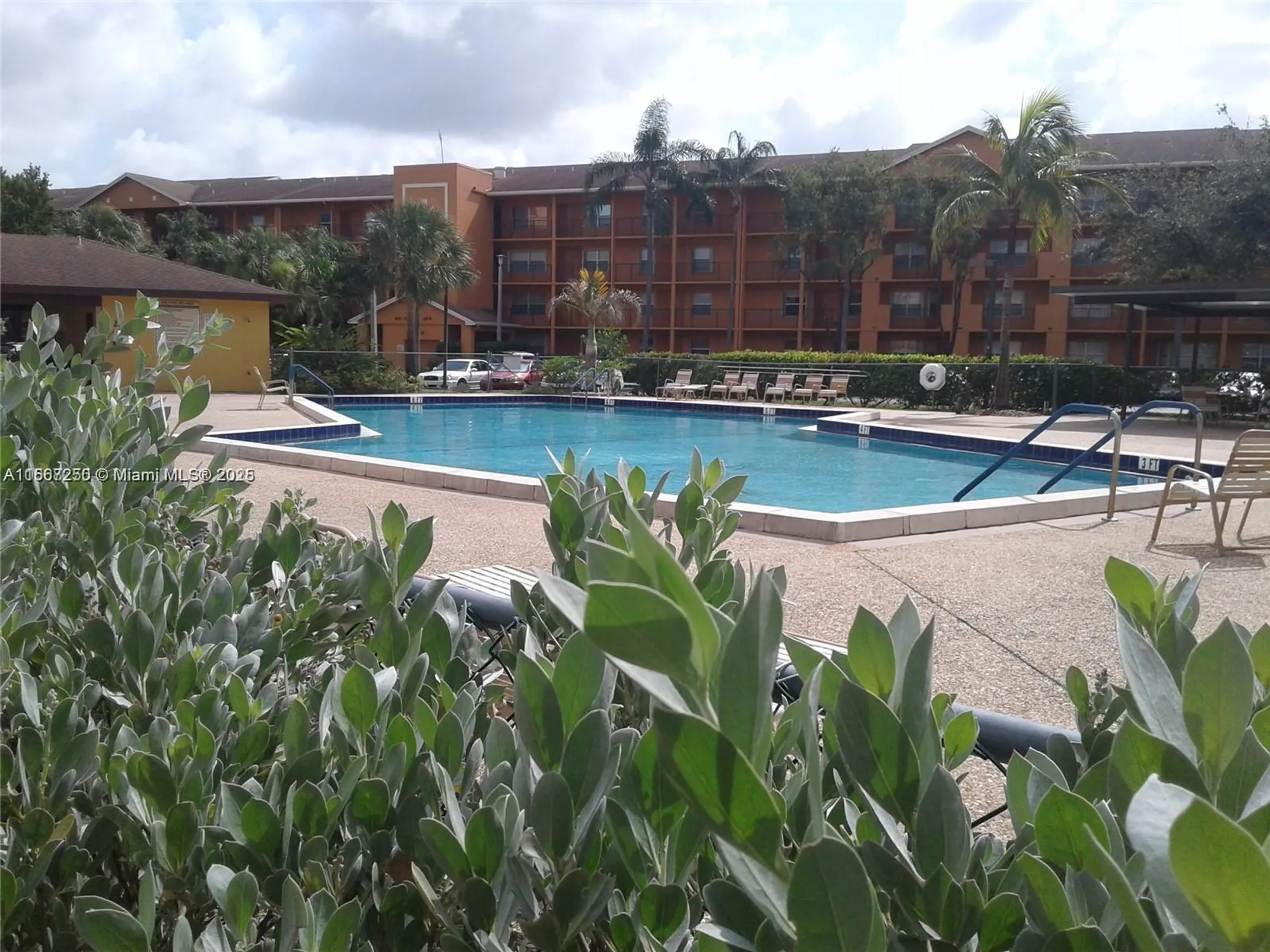 Property Slideshow image 23 of 30 | 701 sw 142nd ave 104s, Pembroke Pines, FL, 33027