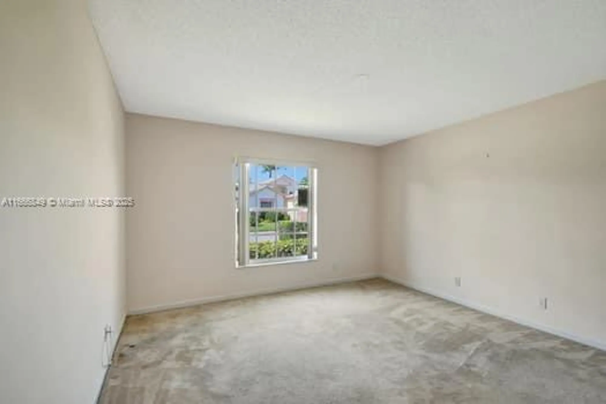 Property Slideshow image 17 of 27 | 5127 robino cir, West Palm Beach, FL, 33417