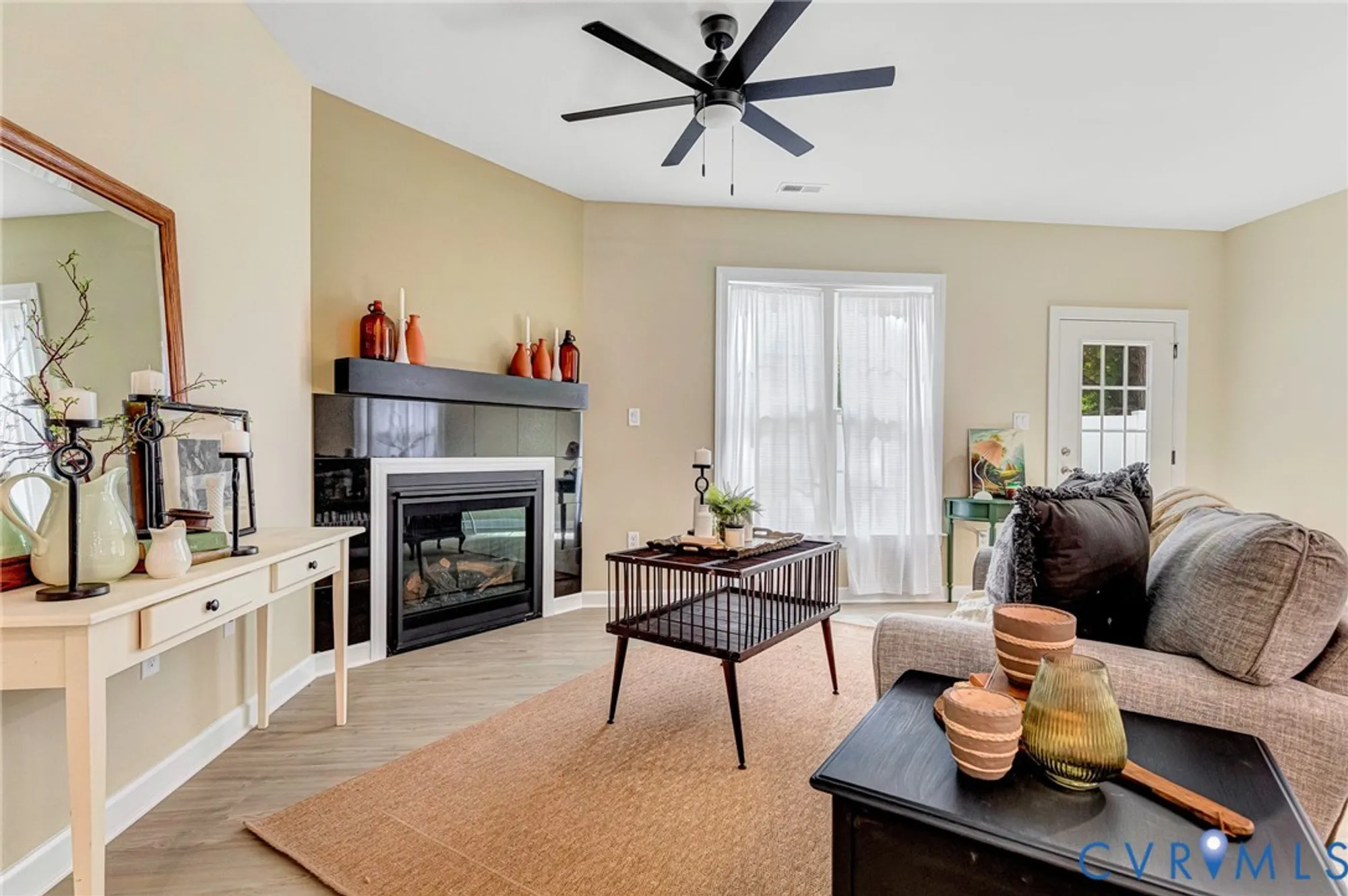 Property Slideshow image 4 of 30 | 3323 rock creek villa dr, Quinton, VA, 23141