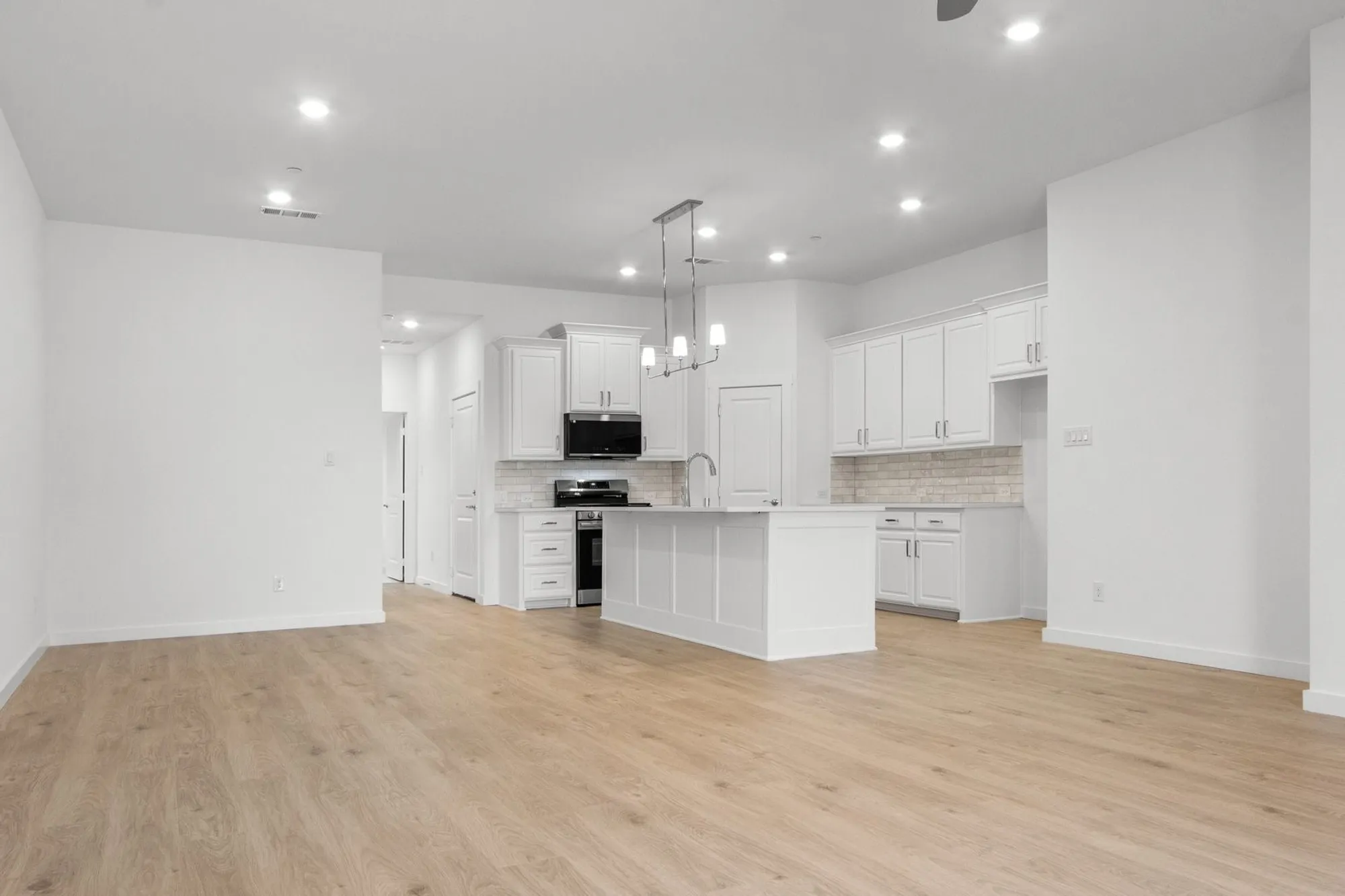 Property Slideshow image 10 of 26 | 2821 concord dr, Wylie, TX, 75098