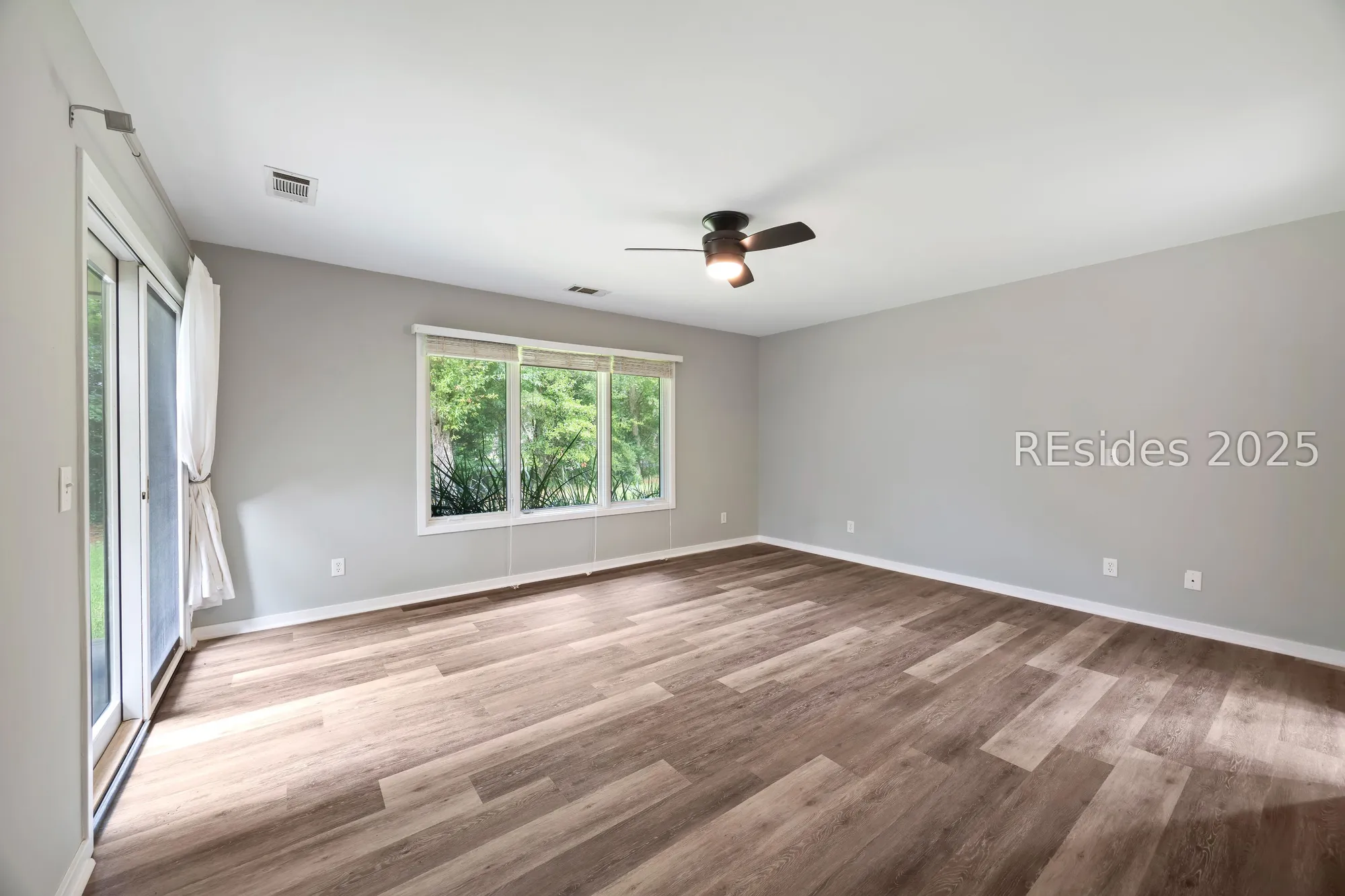 Property Slideshow image 12 of 48 | 10 teal ln, Hilton Head Island, SC, 29926