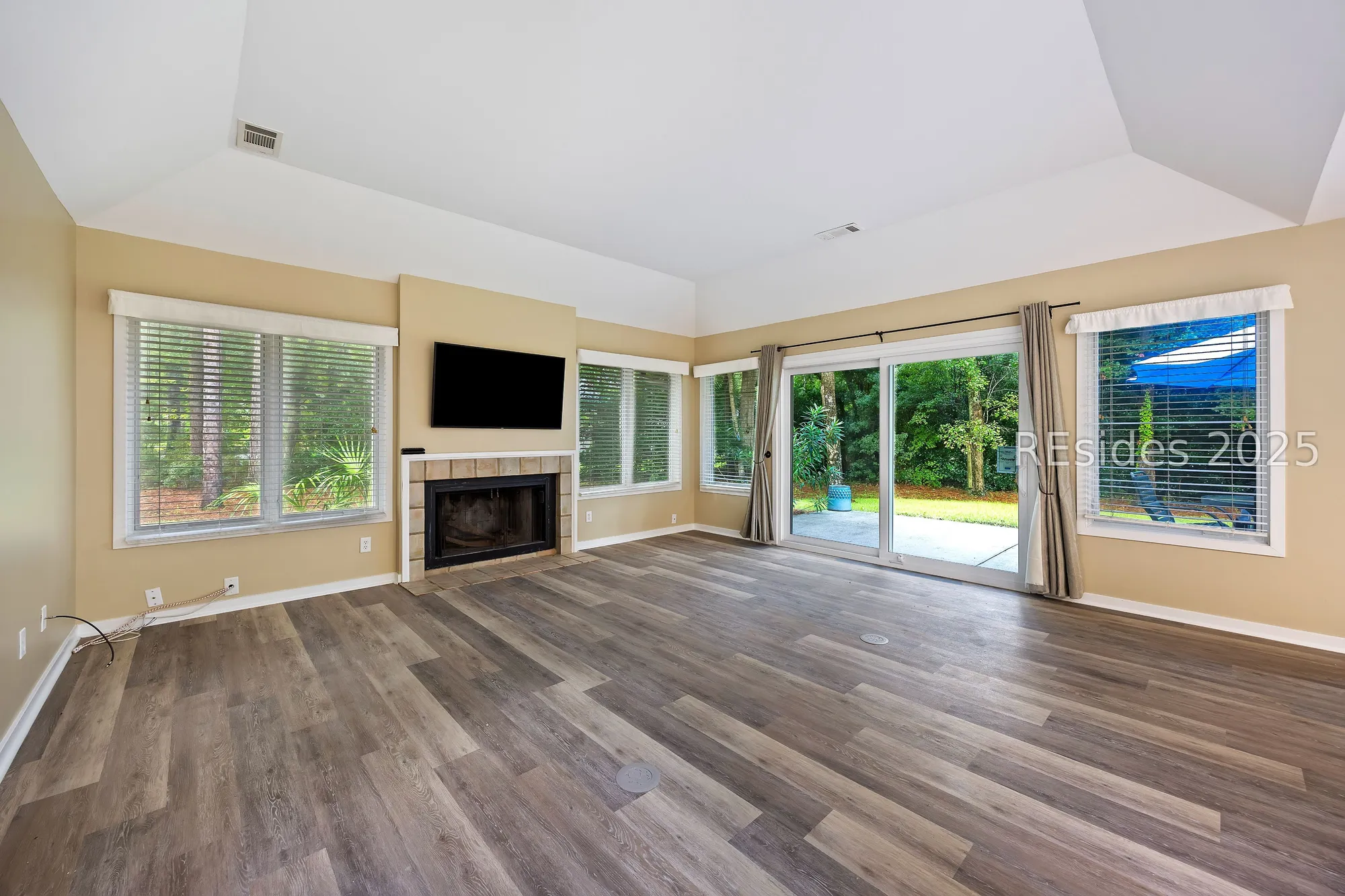 Property Slideshow image 26 of 48 | 10 teal ln, Hilton Head Island, SC, 29926