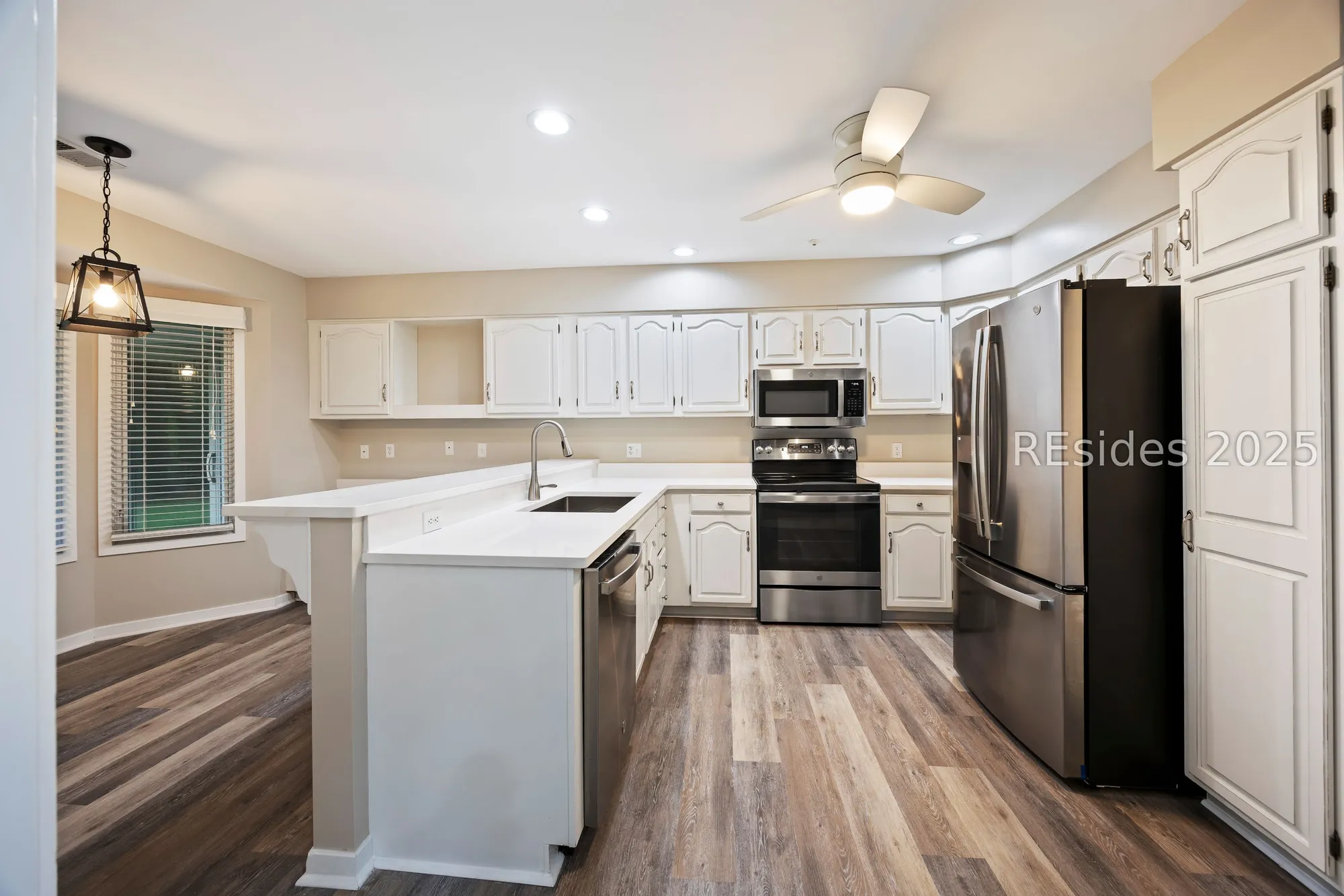 Property Slideshow image 34 of 48 | 10 teal ln, Hilton Head Island, SC, 29926